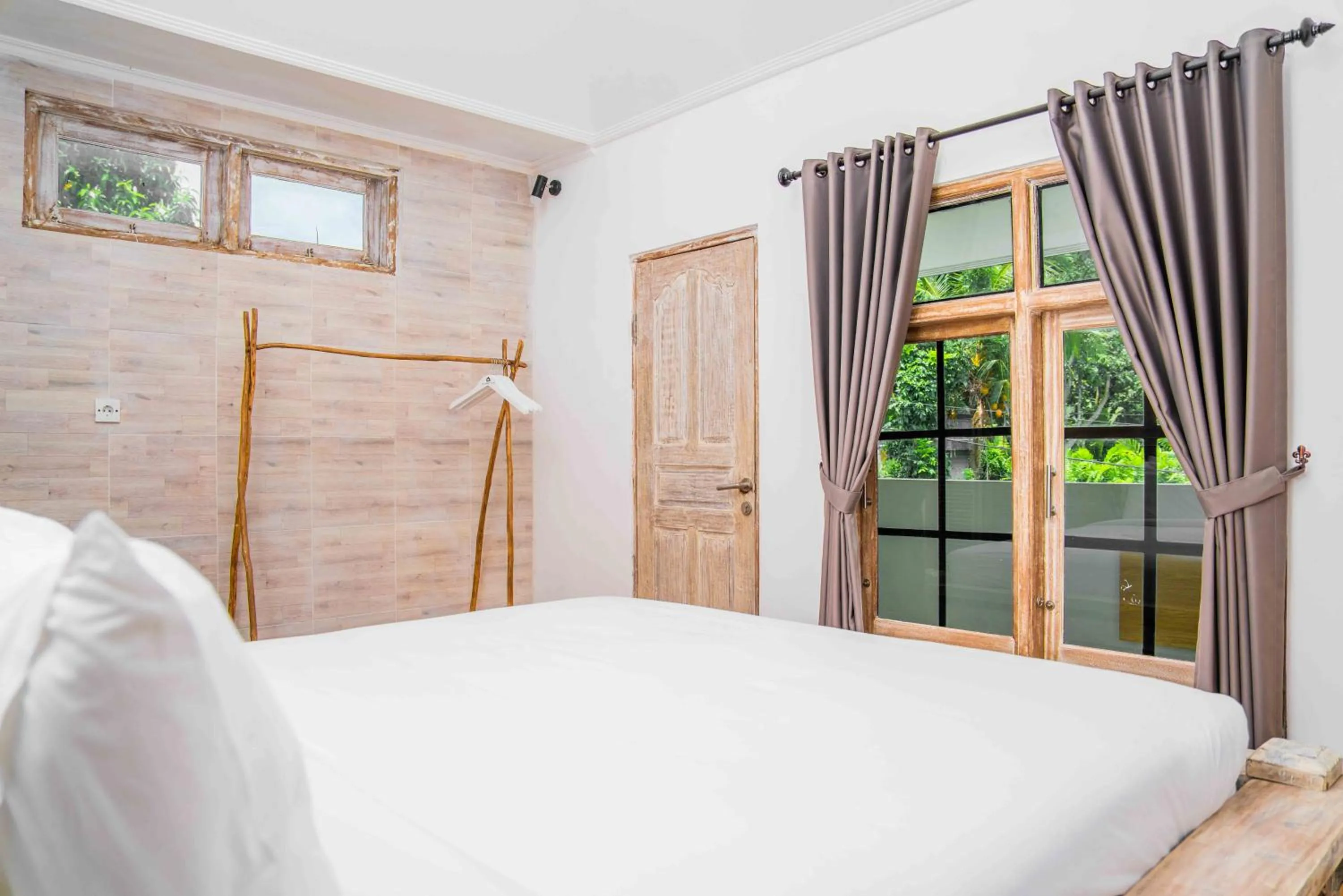 View (from property/room), Bed in Bali Invest Living