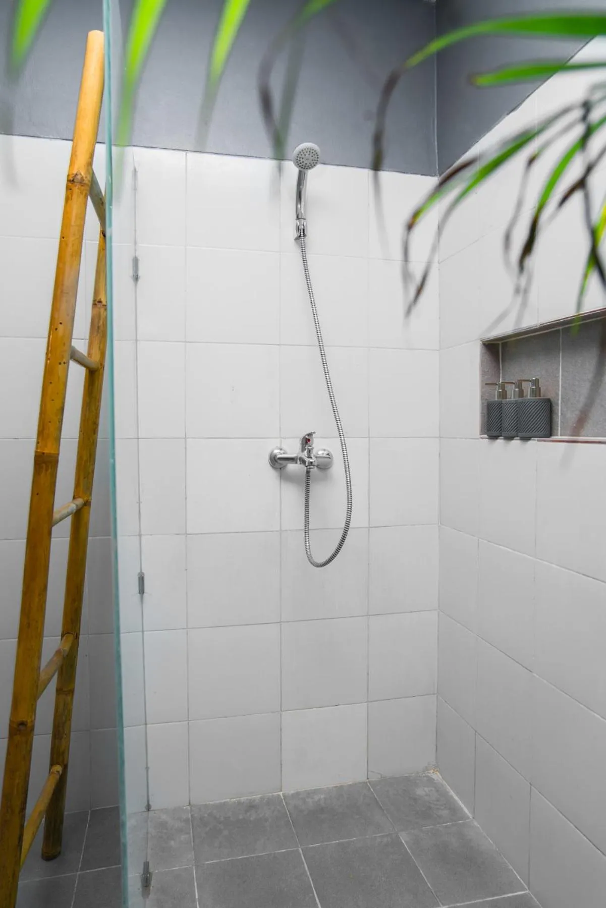 Shower in Bali Invest Living