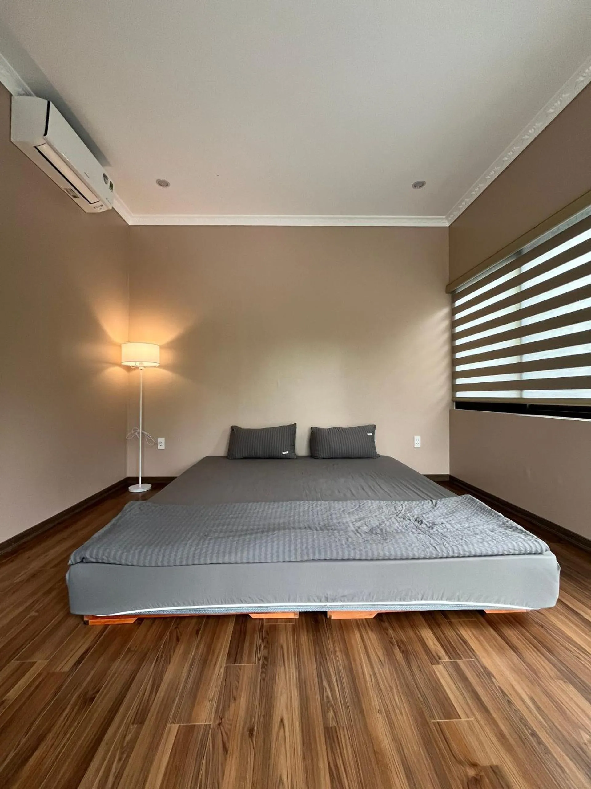 Bed in Lake House