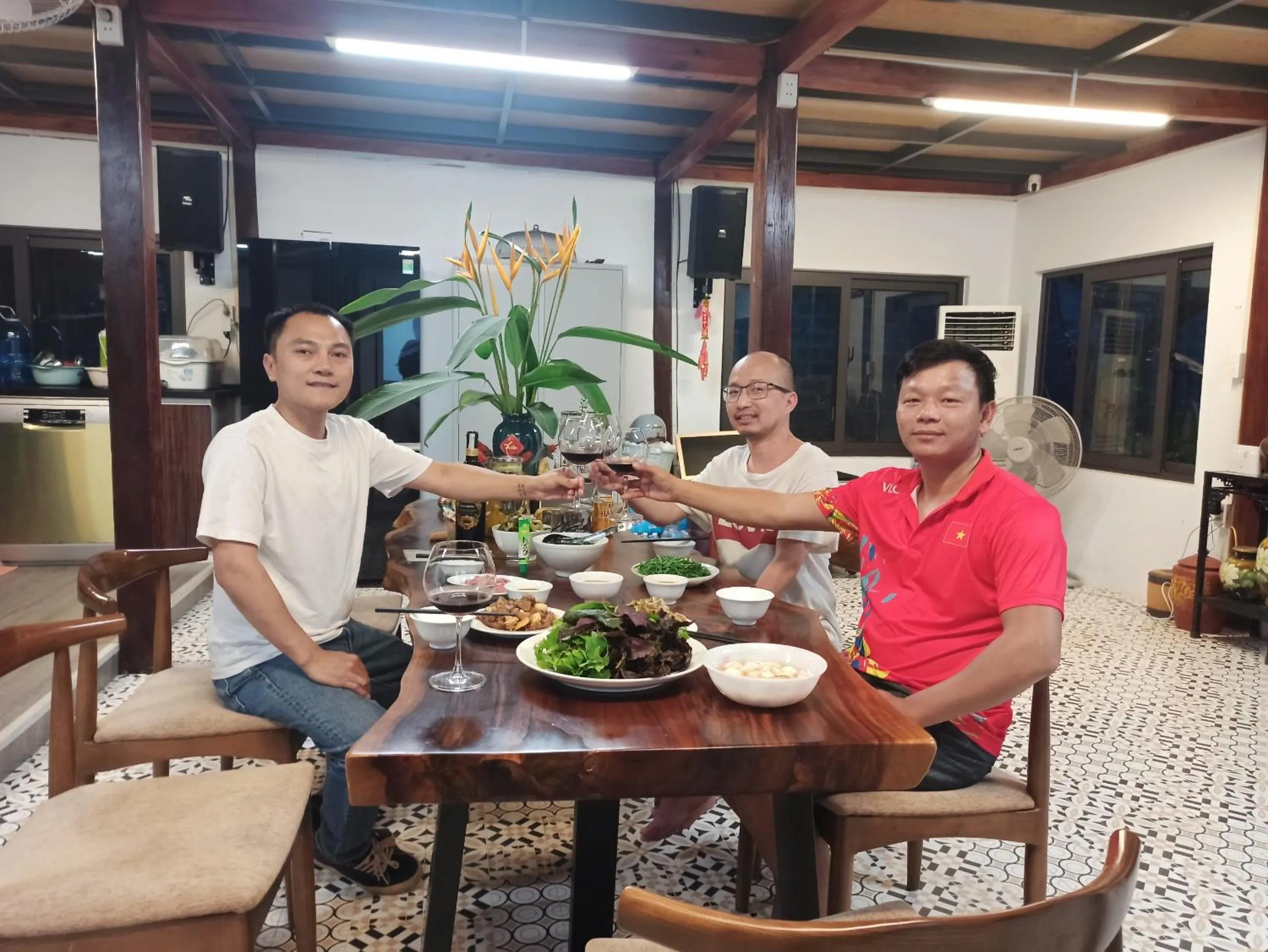 Food and drinks in Lake House