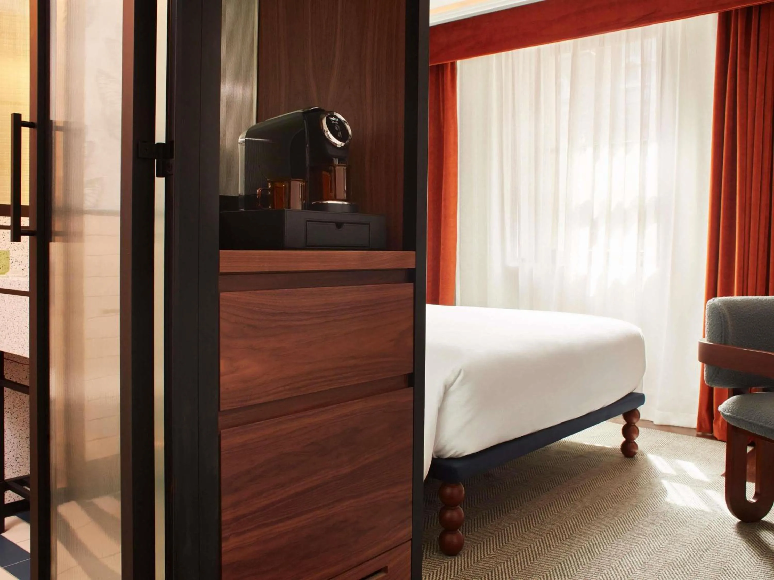 Bedroom, Bed in Hyde London City - St Paul's
