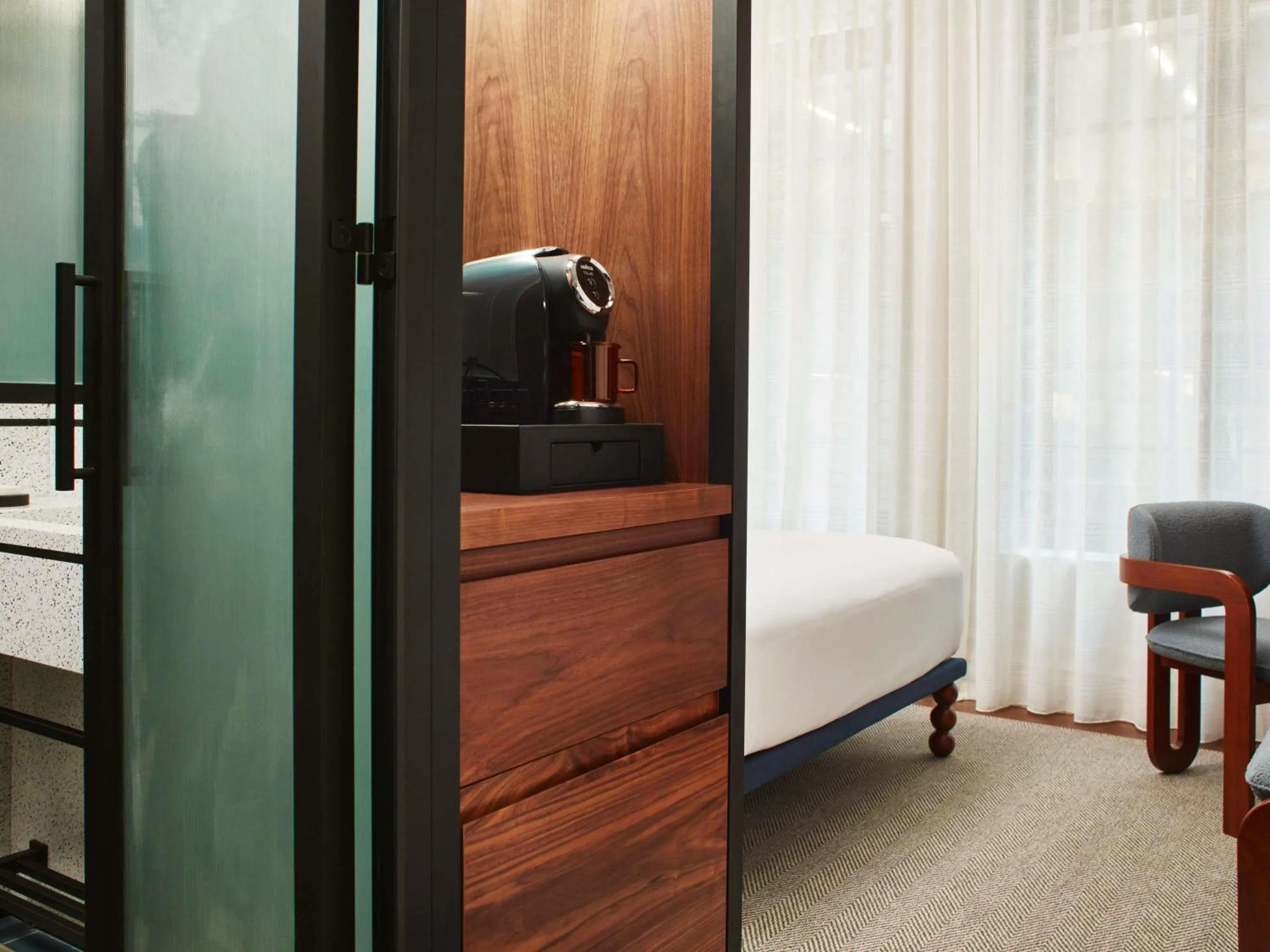 Bedroom, Bed in Hyde London City - St Paul's