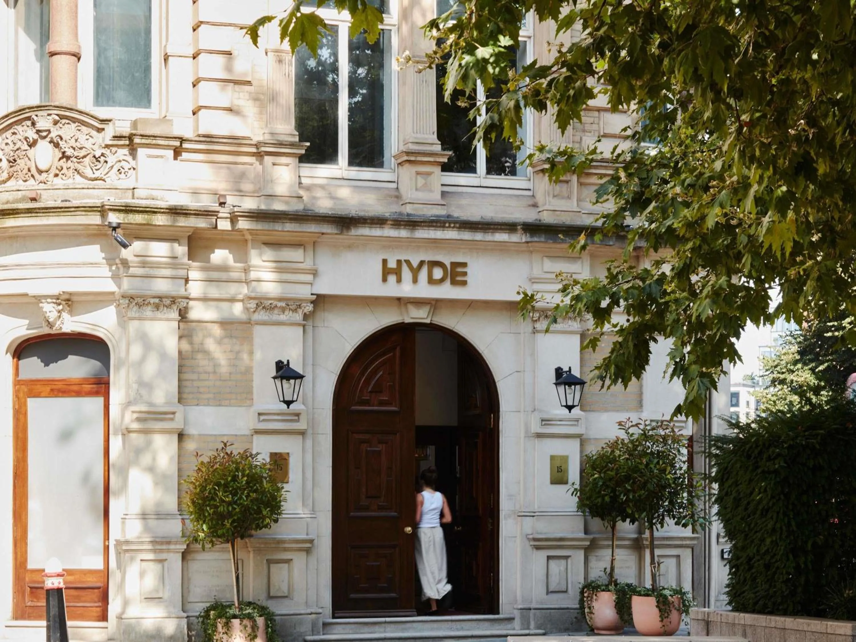 Property building in Hyde London City - St Paul's
