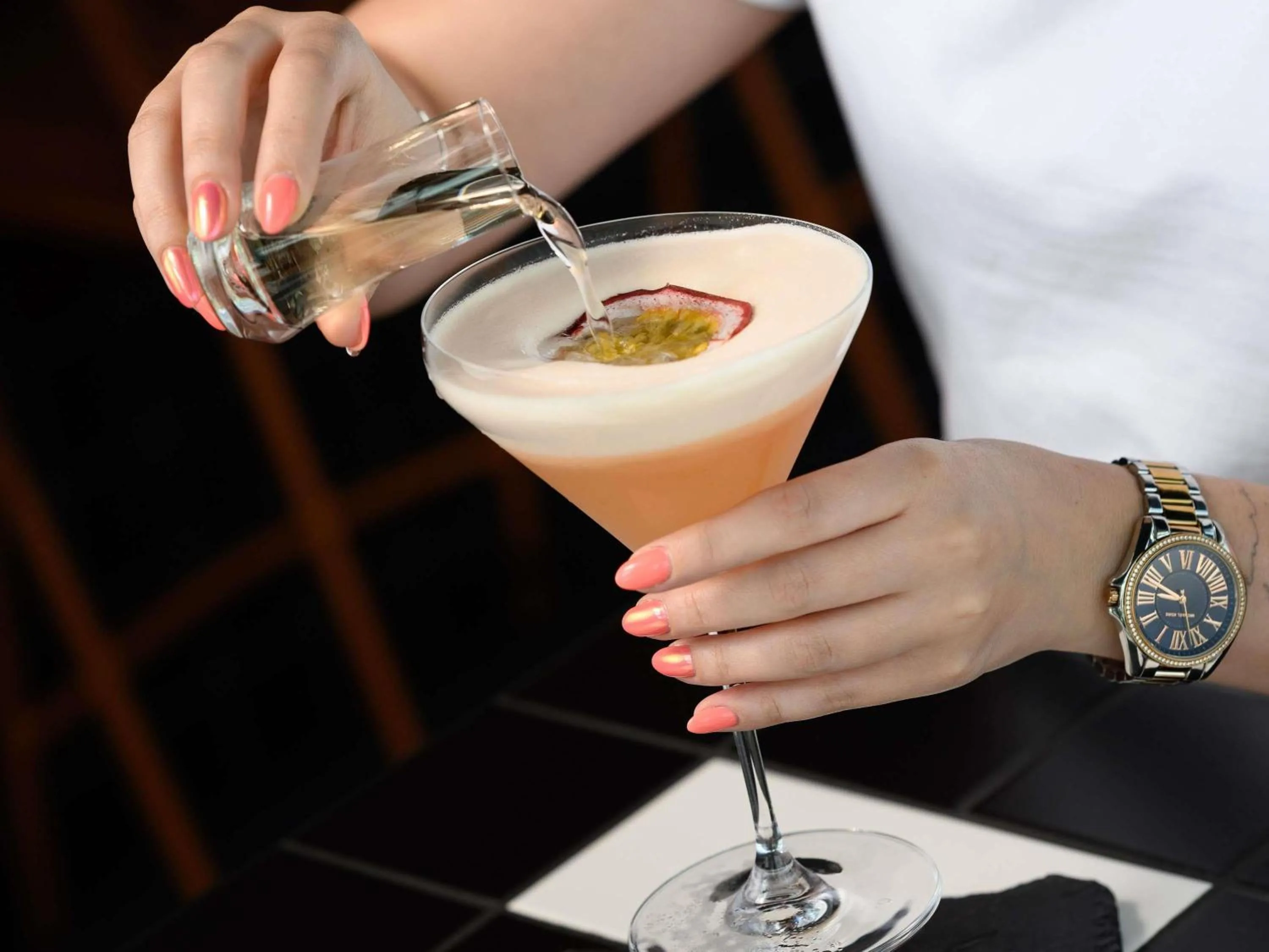 Lounge or bar in TRIBE Budapest Stadium