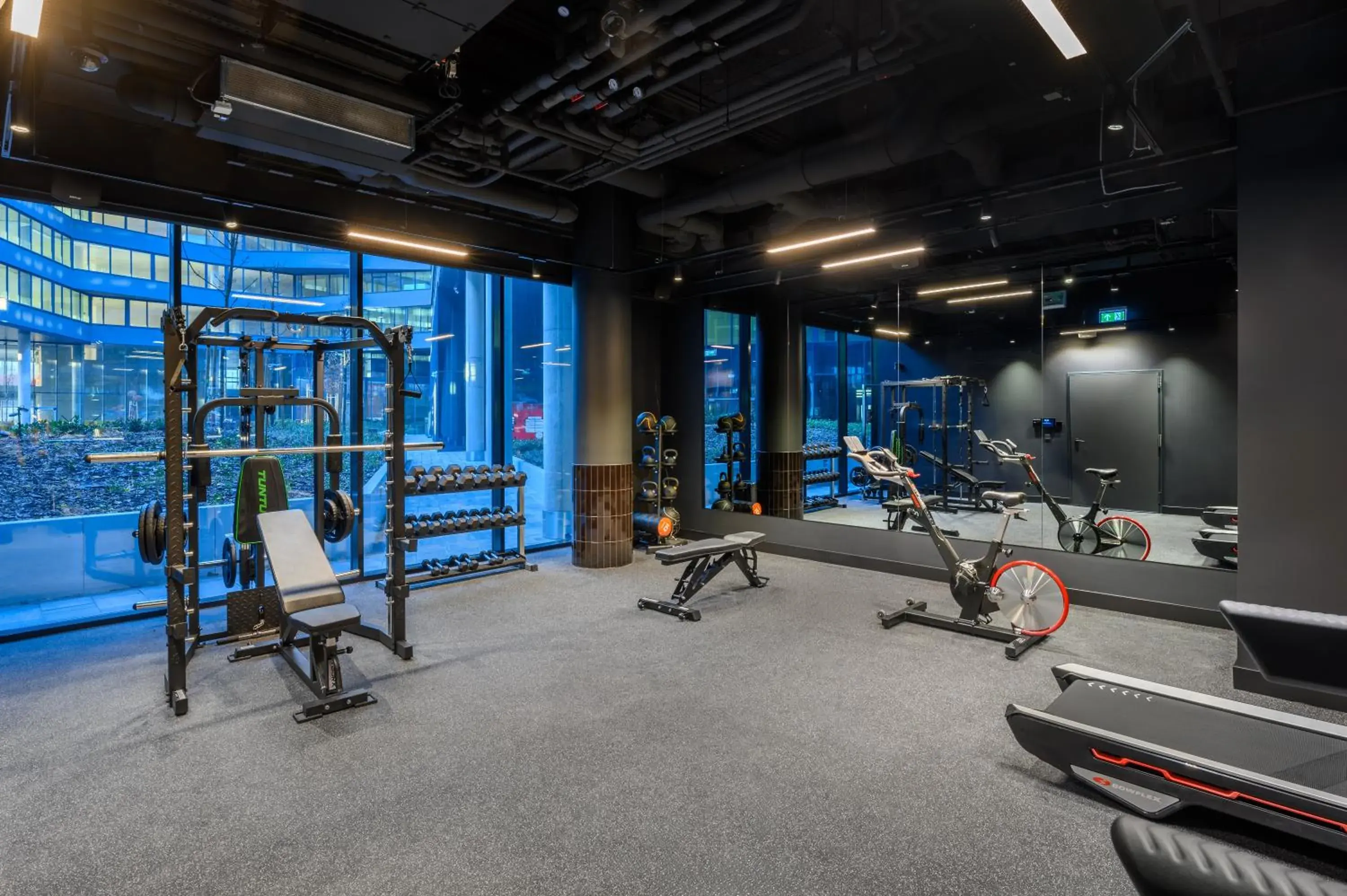 Fitness centre/facilities in TRIBE Budapest Stadium Fitness centre/facilities in TRIBE Budapest Stadium