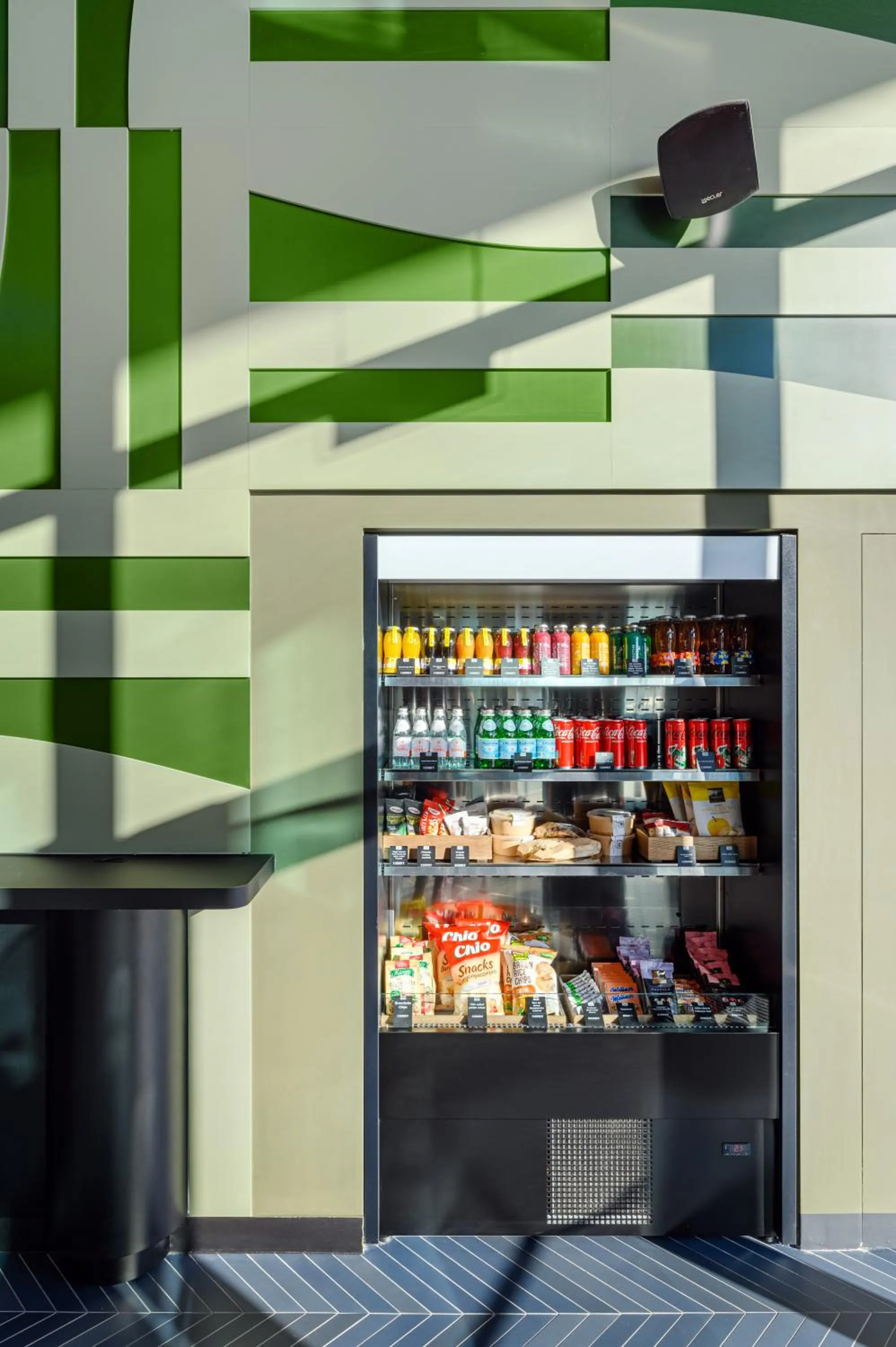 Lobby or reception in ibis Budapest Stadium