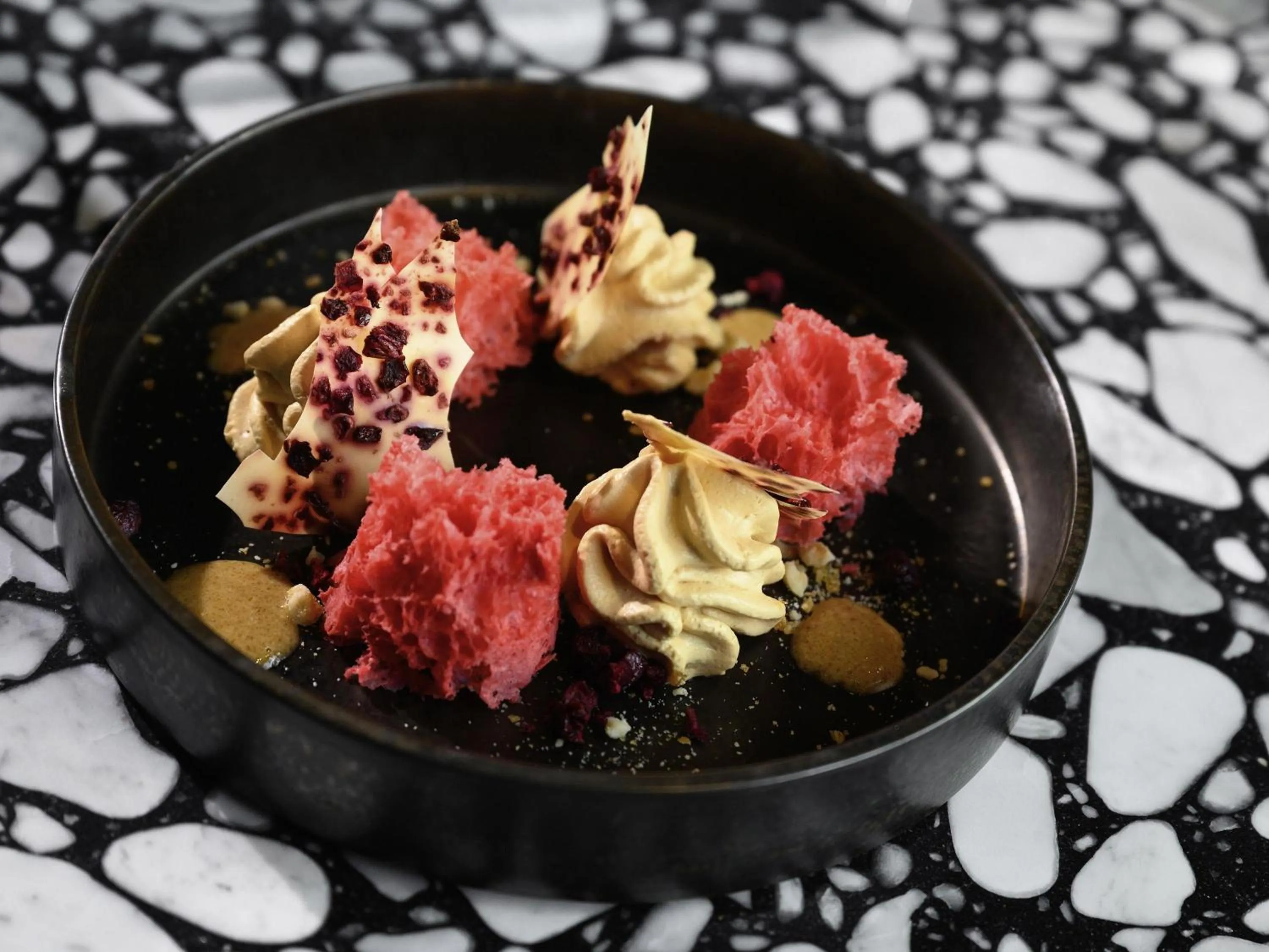 Restaurant/places to eat in ibis Budapest Stadium