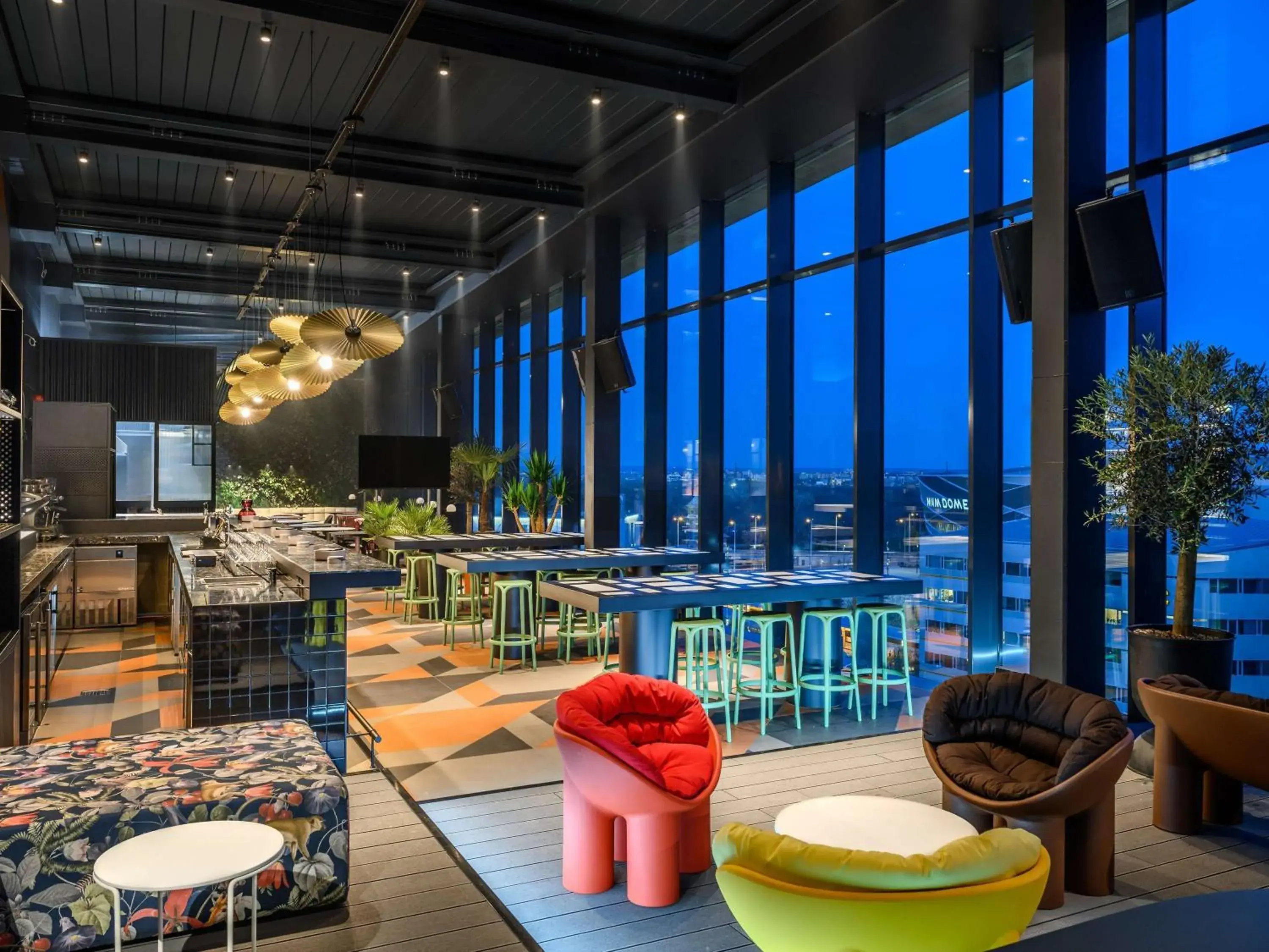 Lounge or bar in ibis Budapest Stadium Lounge or bar in ibis Budapest Stadium