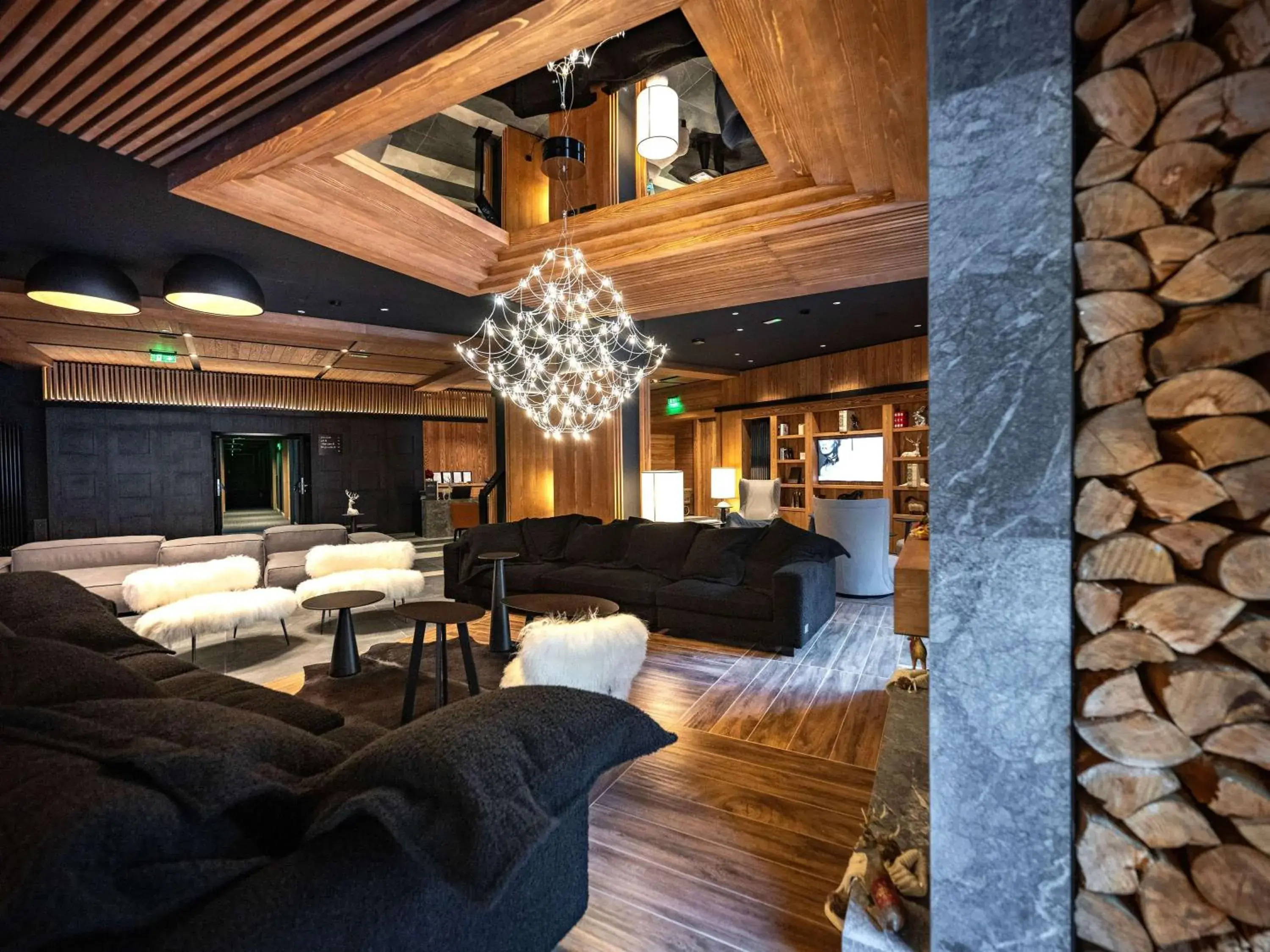 Property building, Bed in Swissôtel Resort Kolasin Property building, Bed in Swissôtel Resort Kolasin