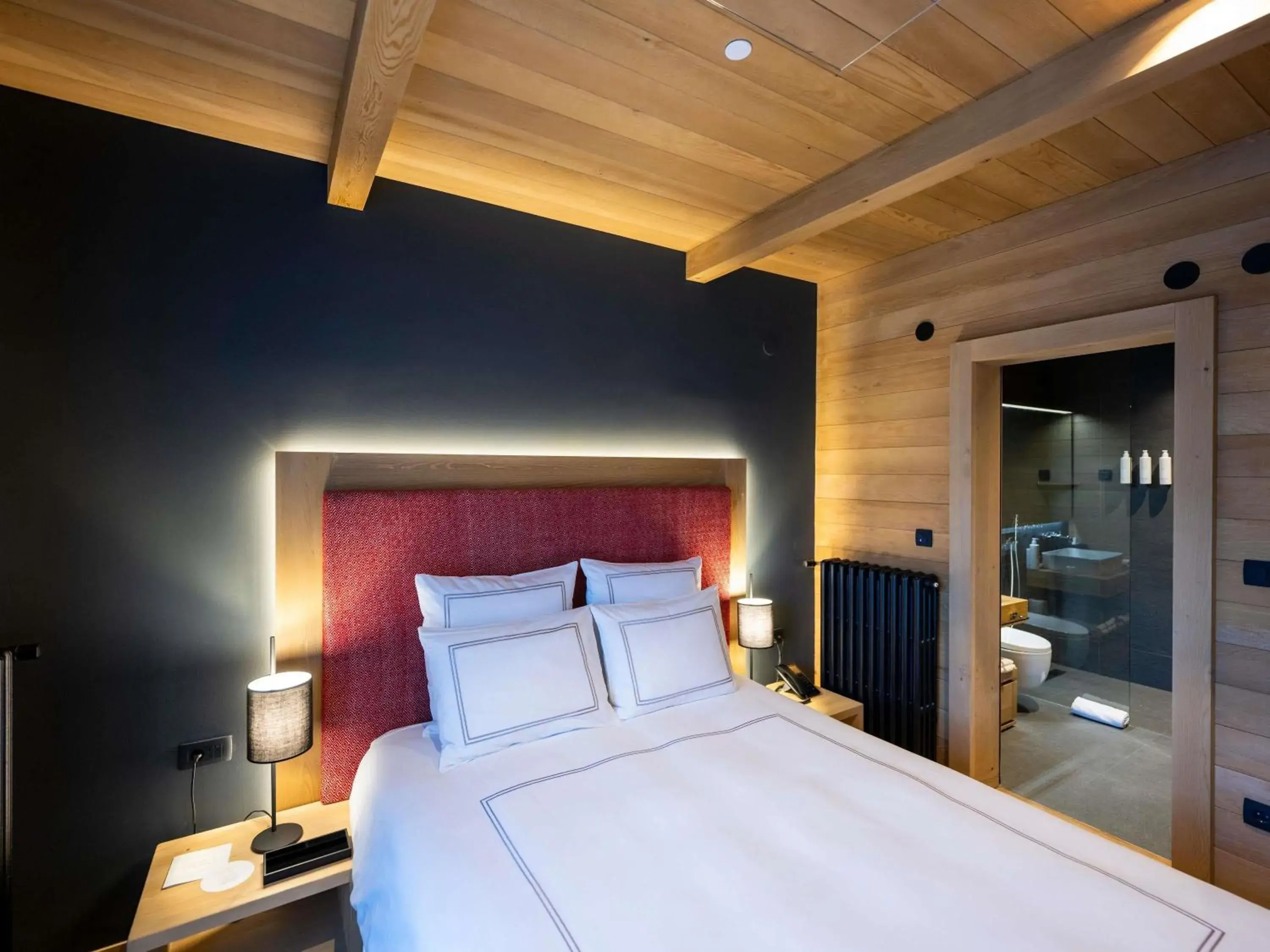 Bedroom, Bed in Swissôtel Resort Kolasin Bedroom, Bed in Swissôtel Resort Kolasin