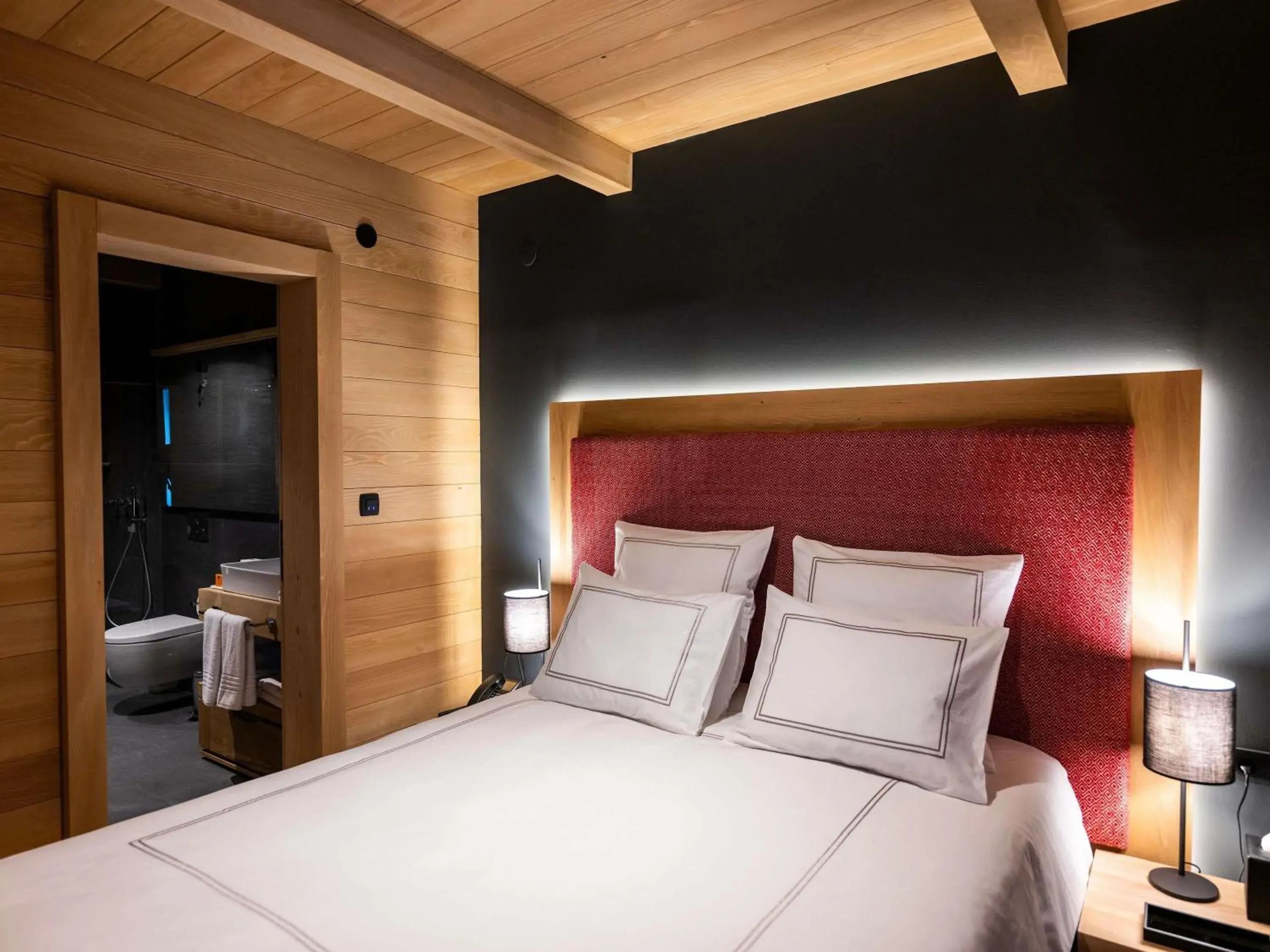 Bedroom, Bed in Swissôtel Resort Kolasin Bedroom, Bed in Swissôtel Resort Kolasin