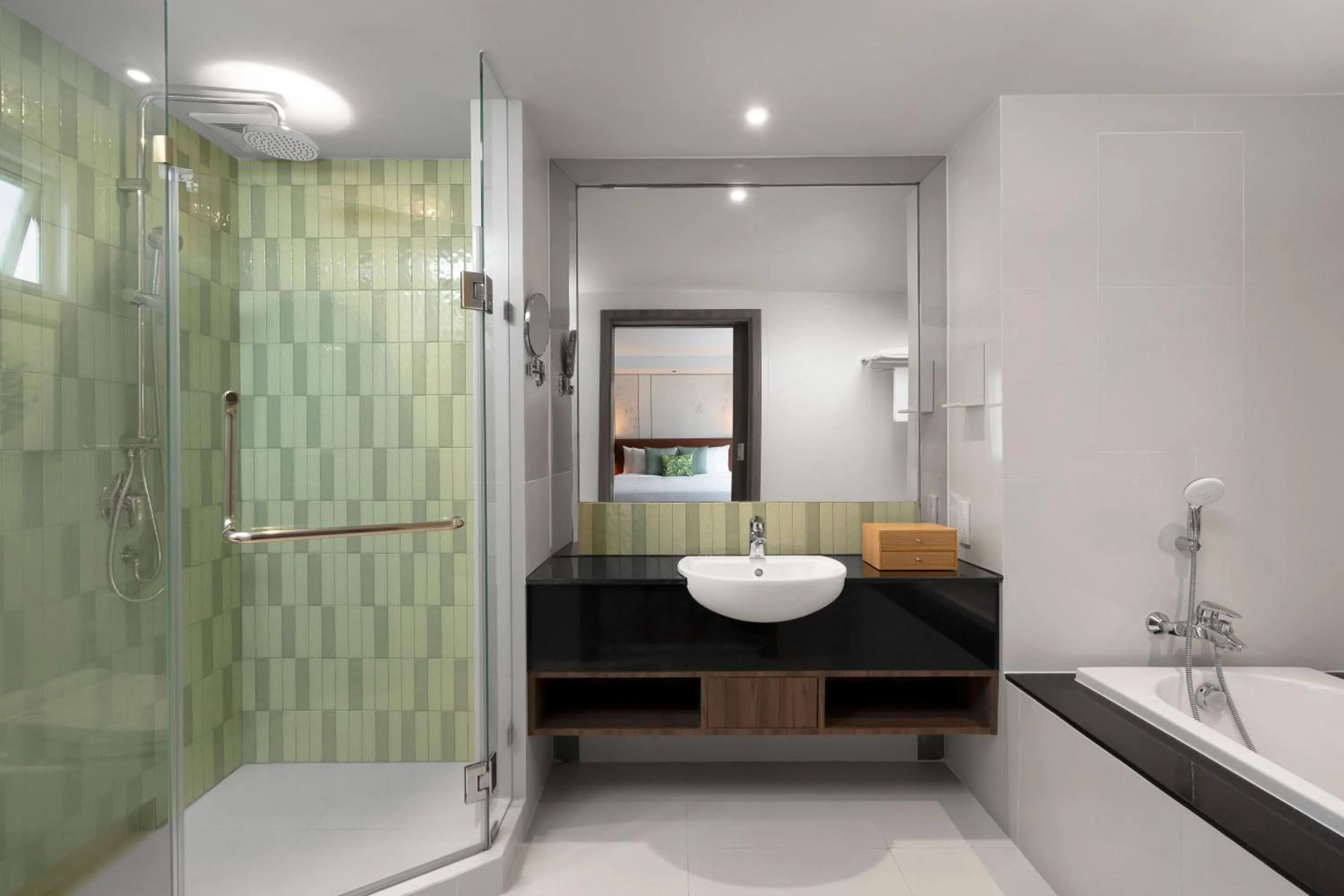 Toilet in Novotel Living Bangkok Sukhumvit Legacy