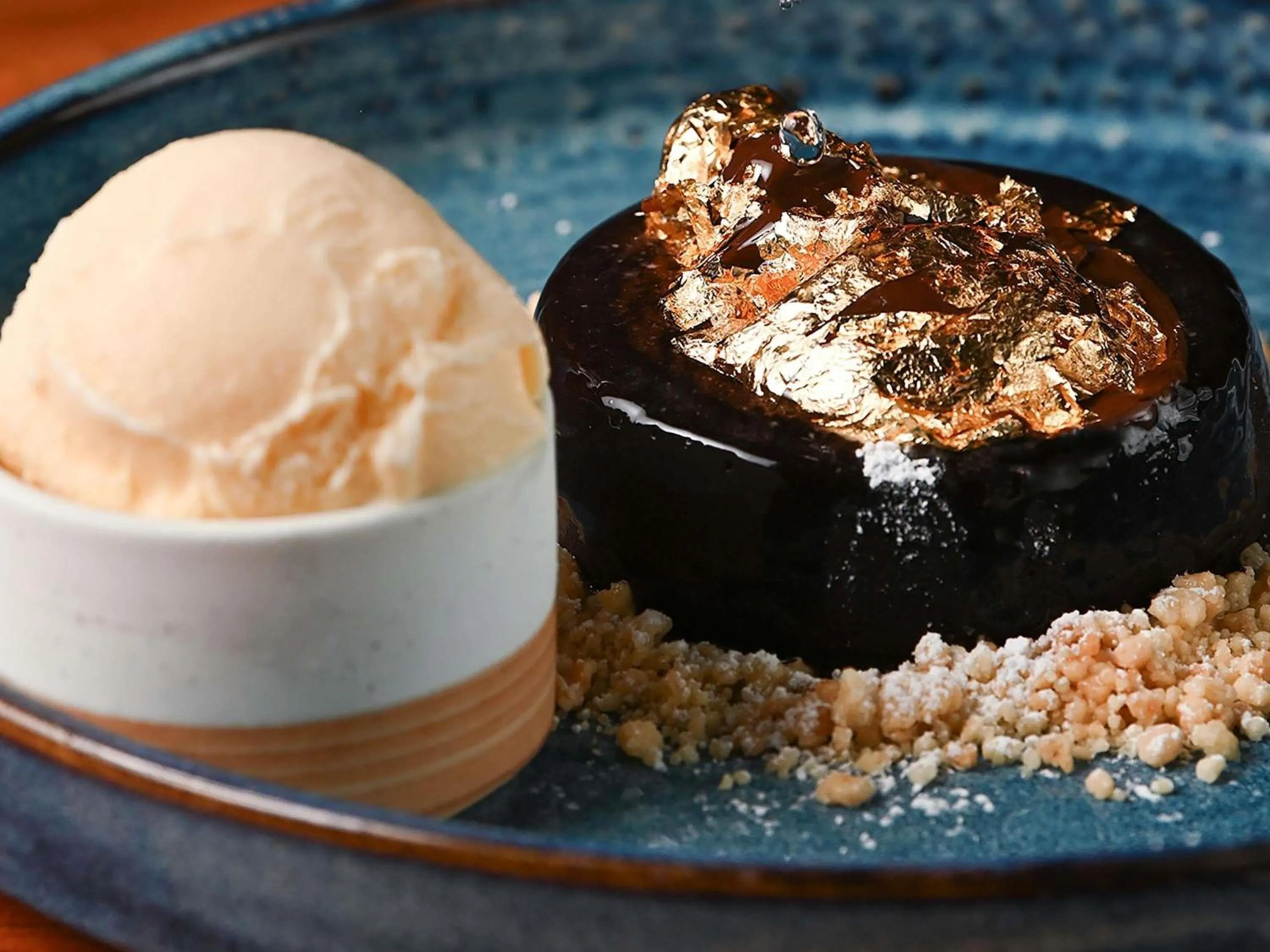 Restaurant/places to eat in Novotel Living Bangkok Sukhumvit Legacy