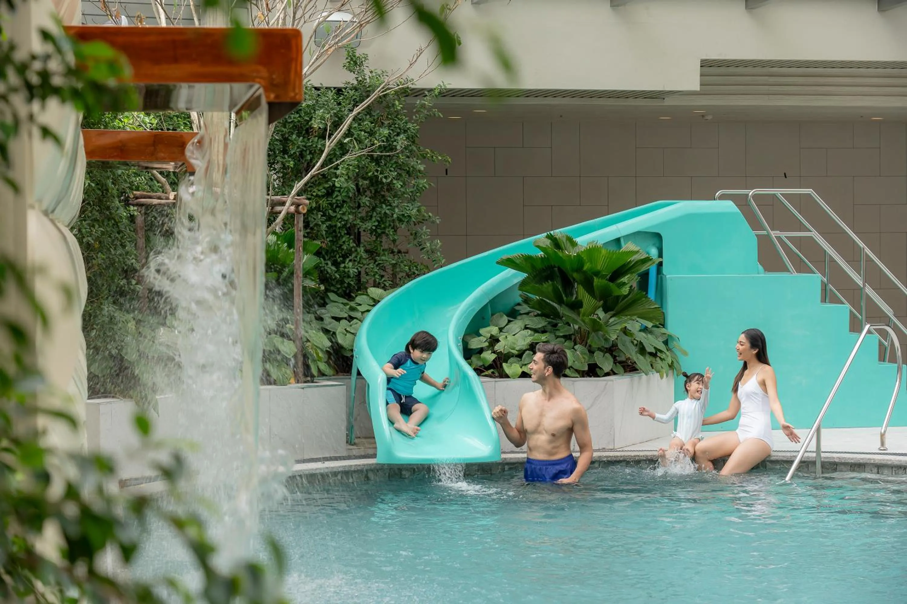 Pool view in Novotel Living Bangkok Sukhumvit Legacy