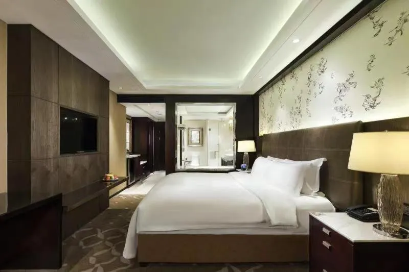 Bedroom in Grand Mercure Beijing Dongcheng Hotel