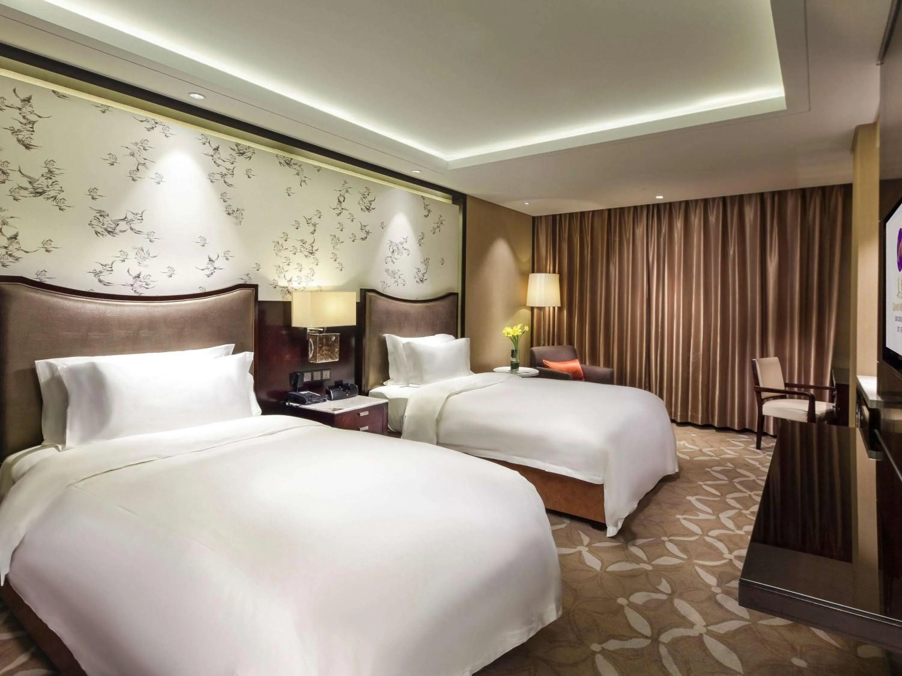 Photo of the whole room, Room Photo in Grand Mercure Beijing Dongcheng Hotel