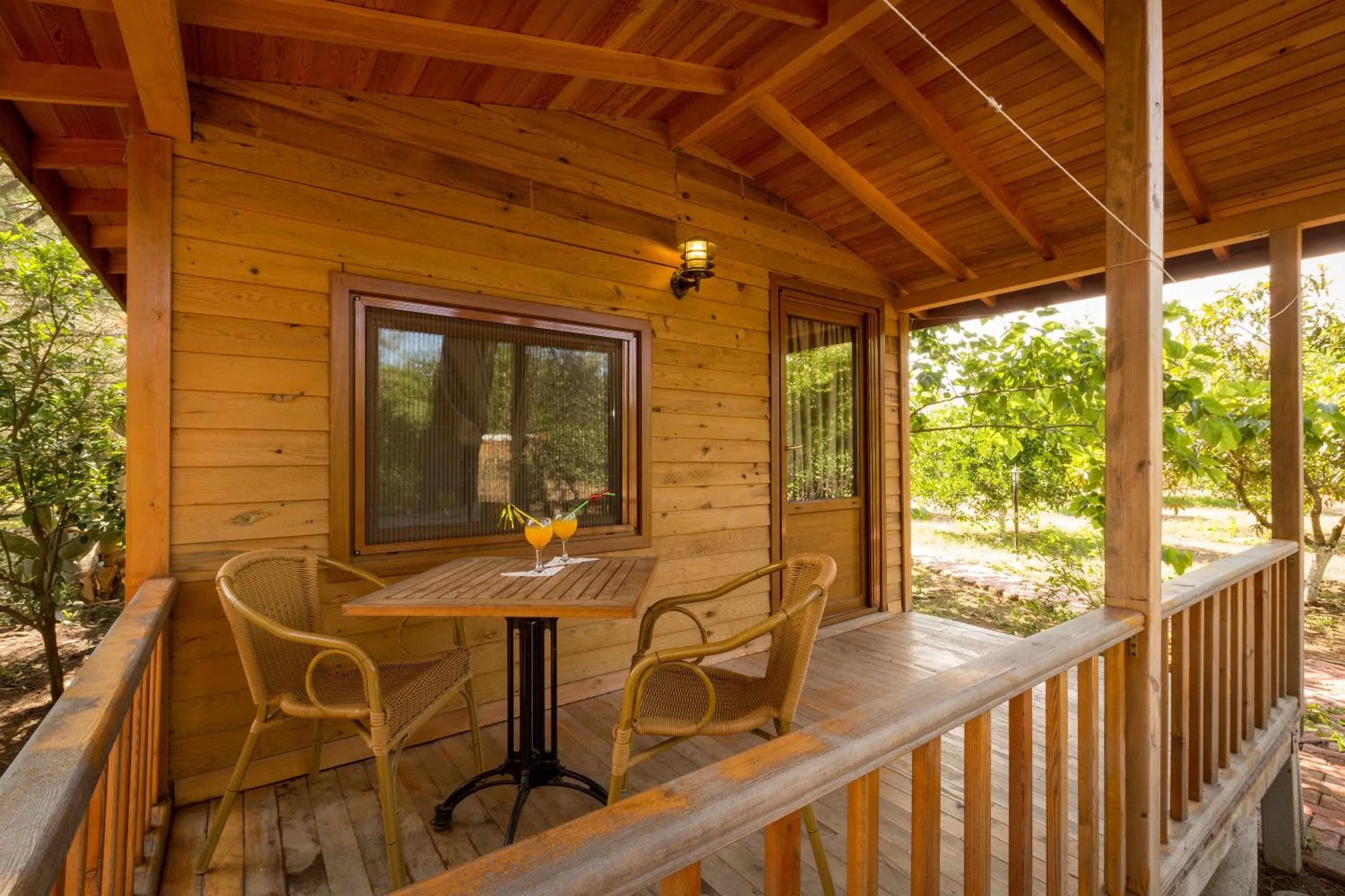 Secret Garden Hotel & Bungalows