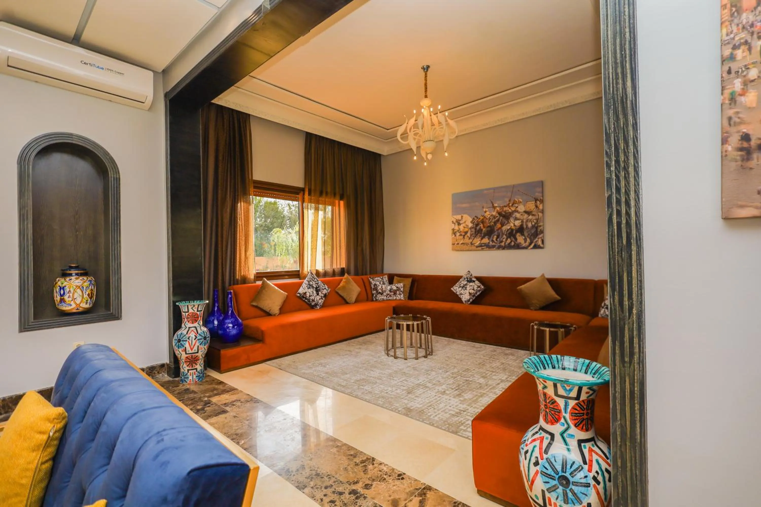 Living room in Konouz Palace