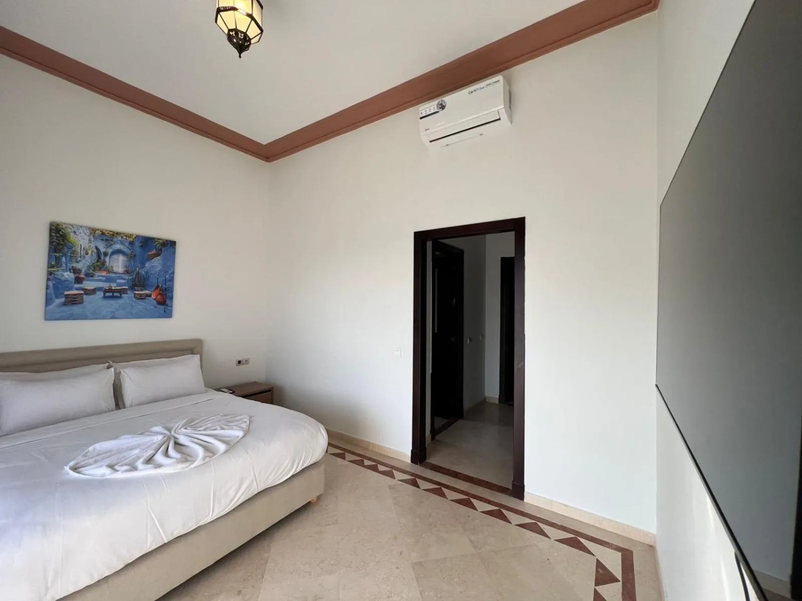 Bed in Konouz Palace