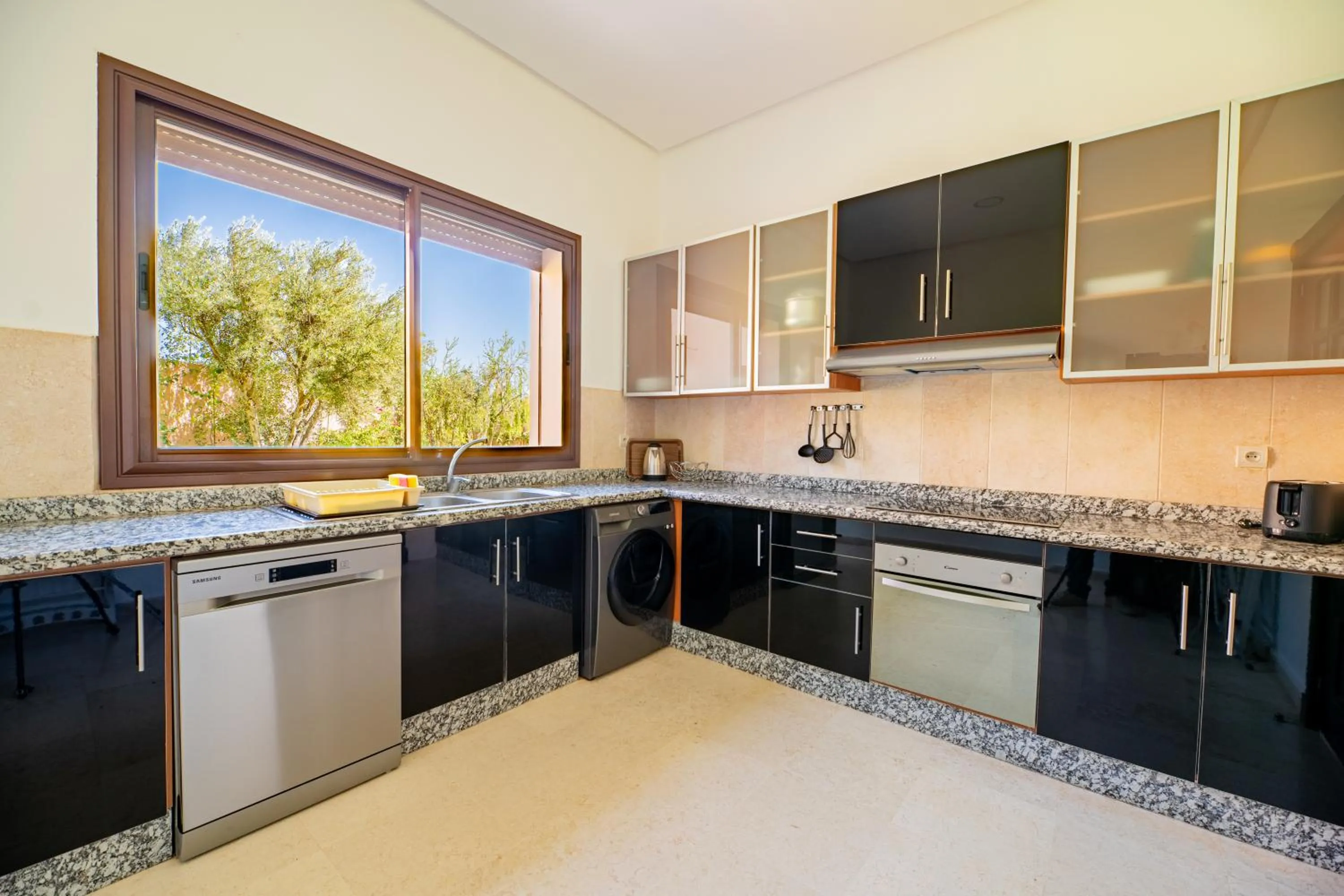 Kitchen or kitchenette in Konouz Palace