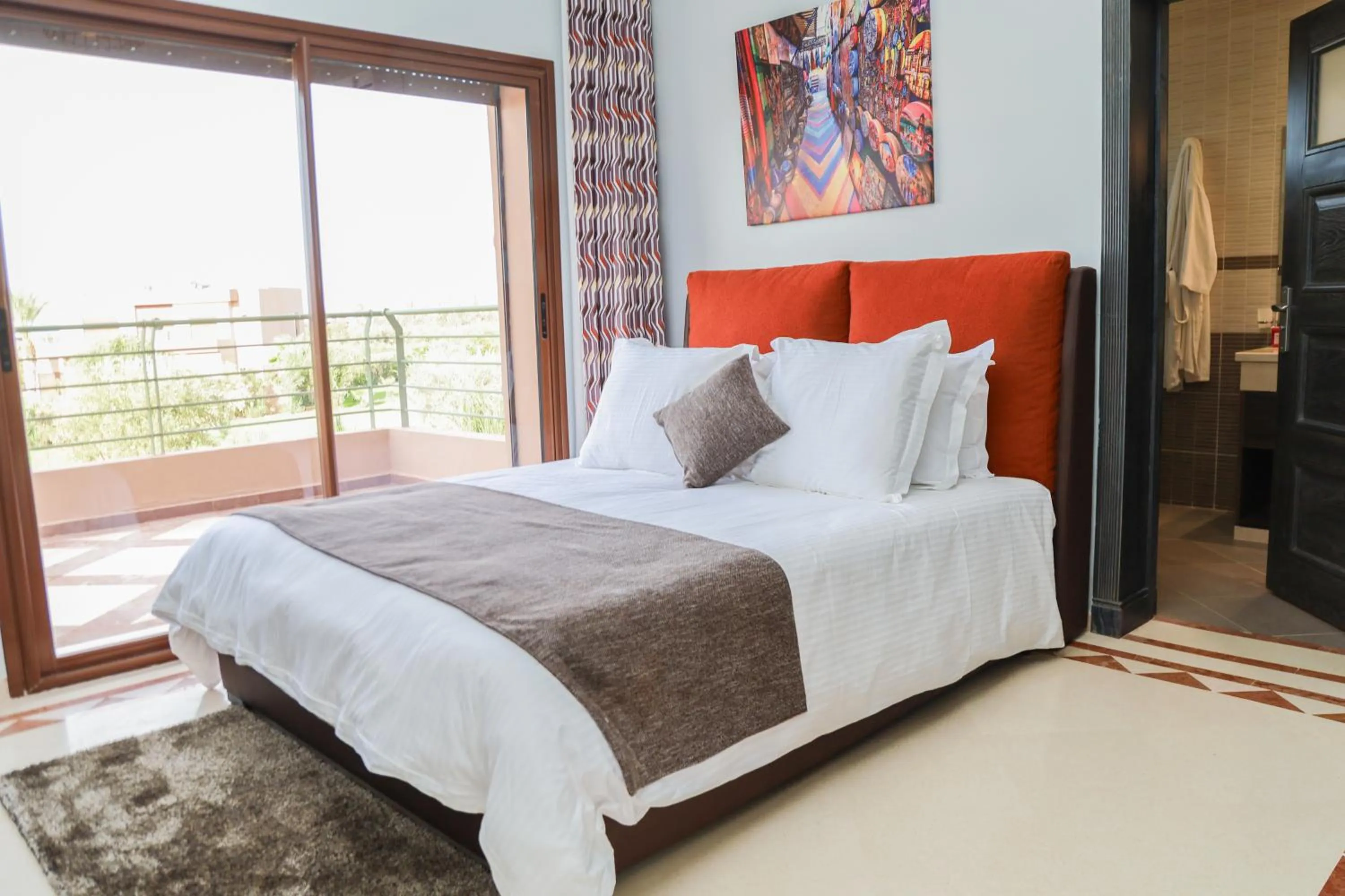 Bedroom, Bed in Konouz Palace