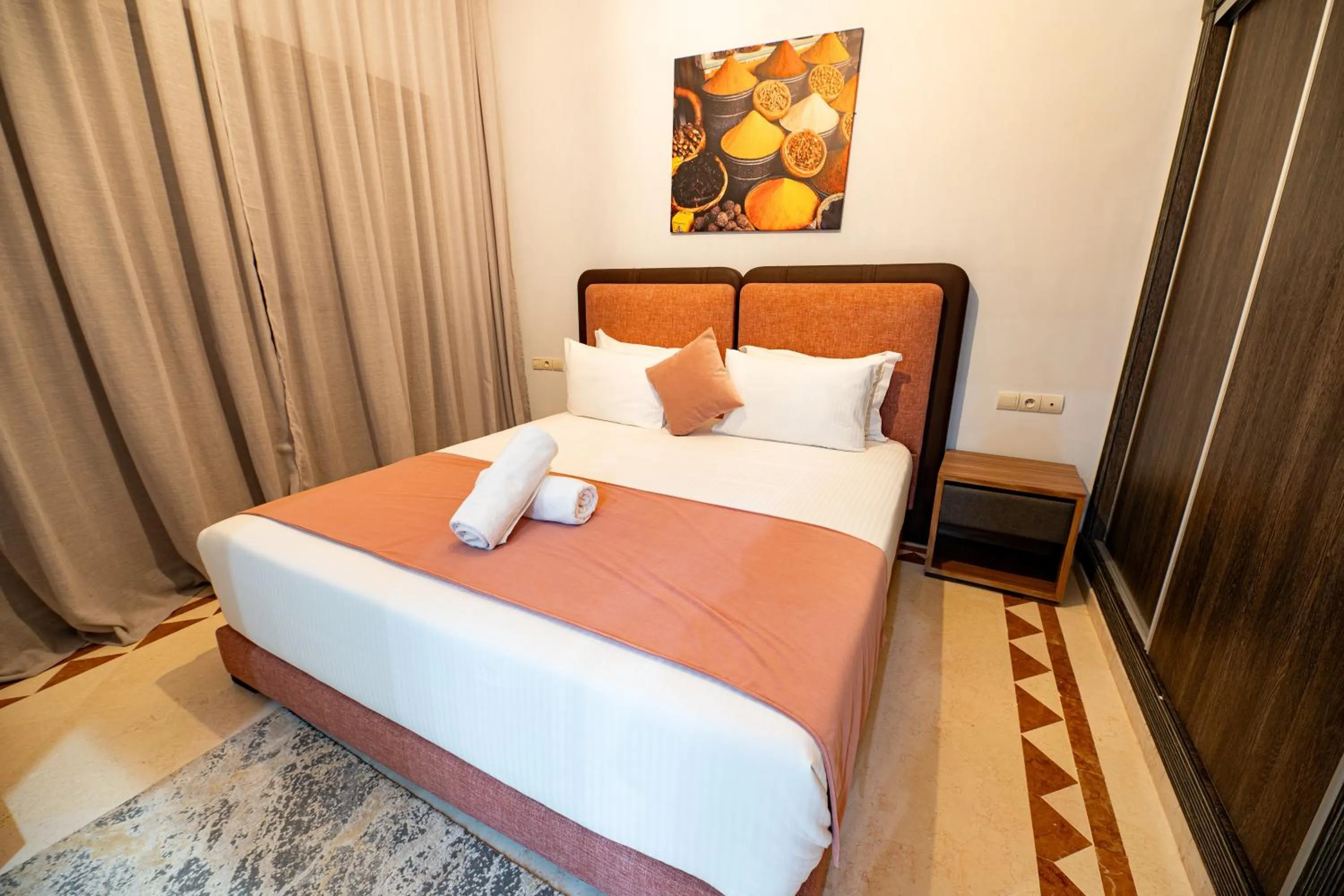 Bedroom, Bed in Konouz Palace