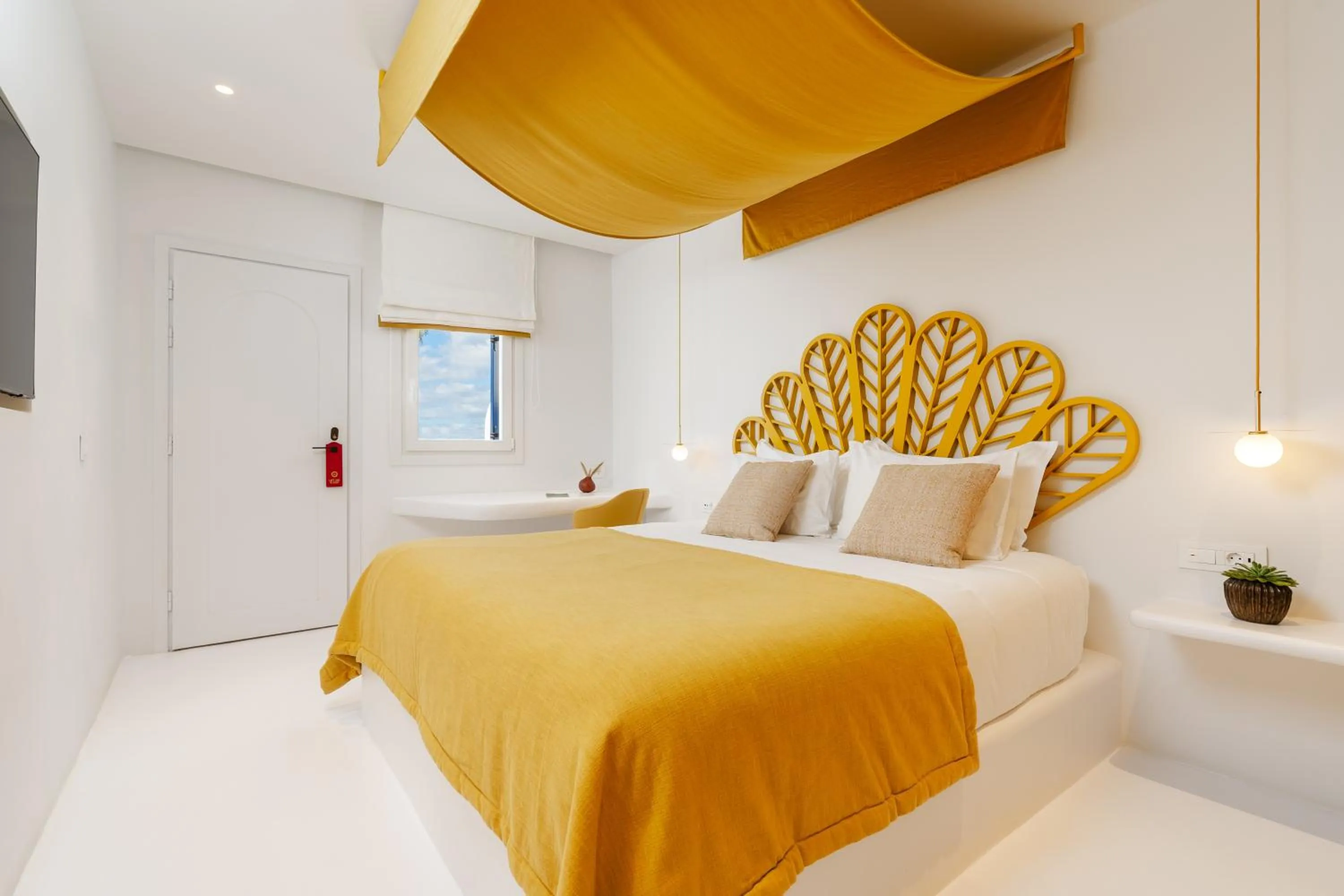 Bedroom, Bed in Croco Mykonos