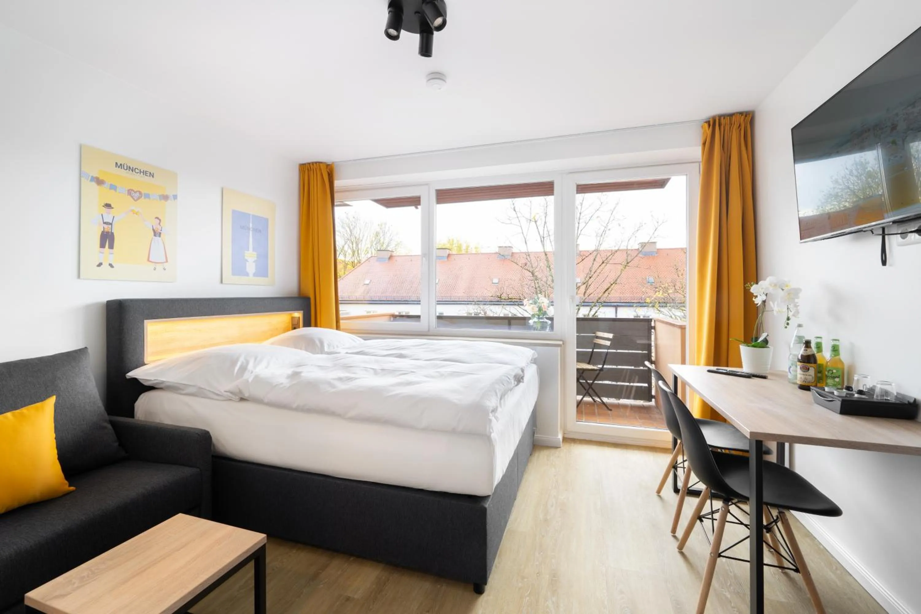 Bed in Homaris Apartments München Laim