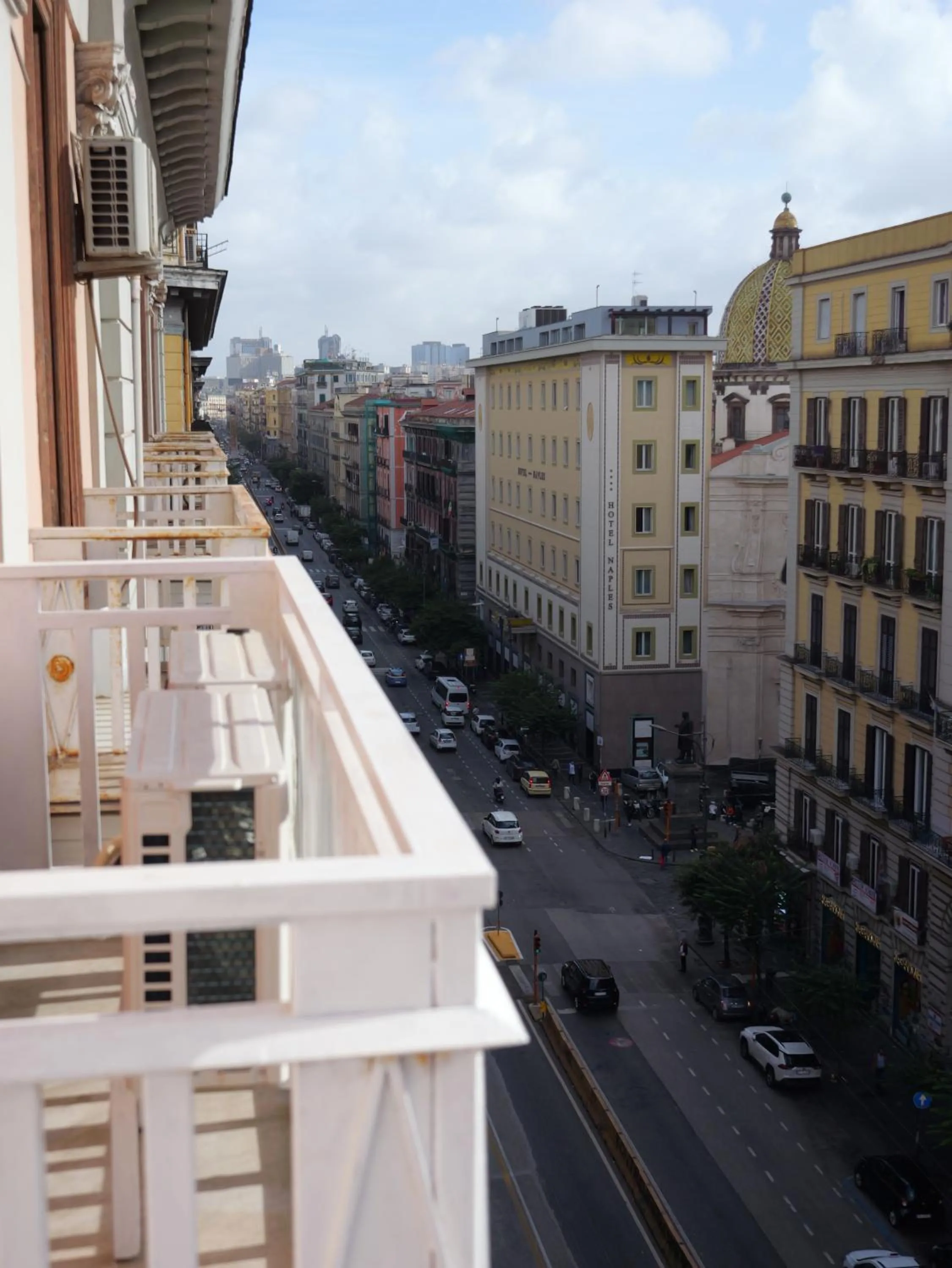 Quiet street view in Corso Umberto 22 Guest House