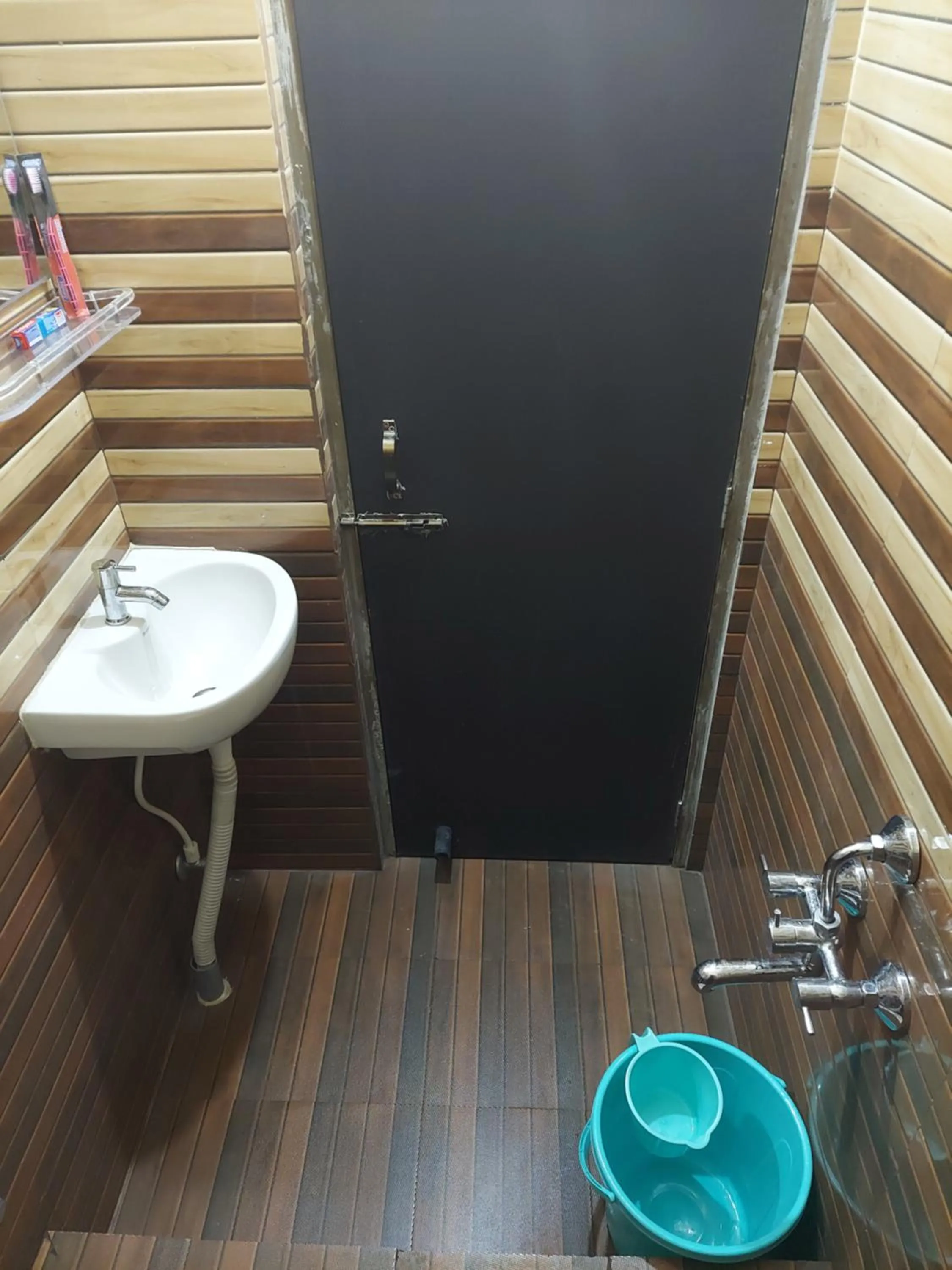 Bathroom in Hotel Hari Gayatri Regent
