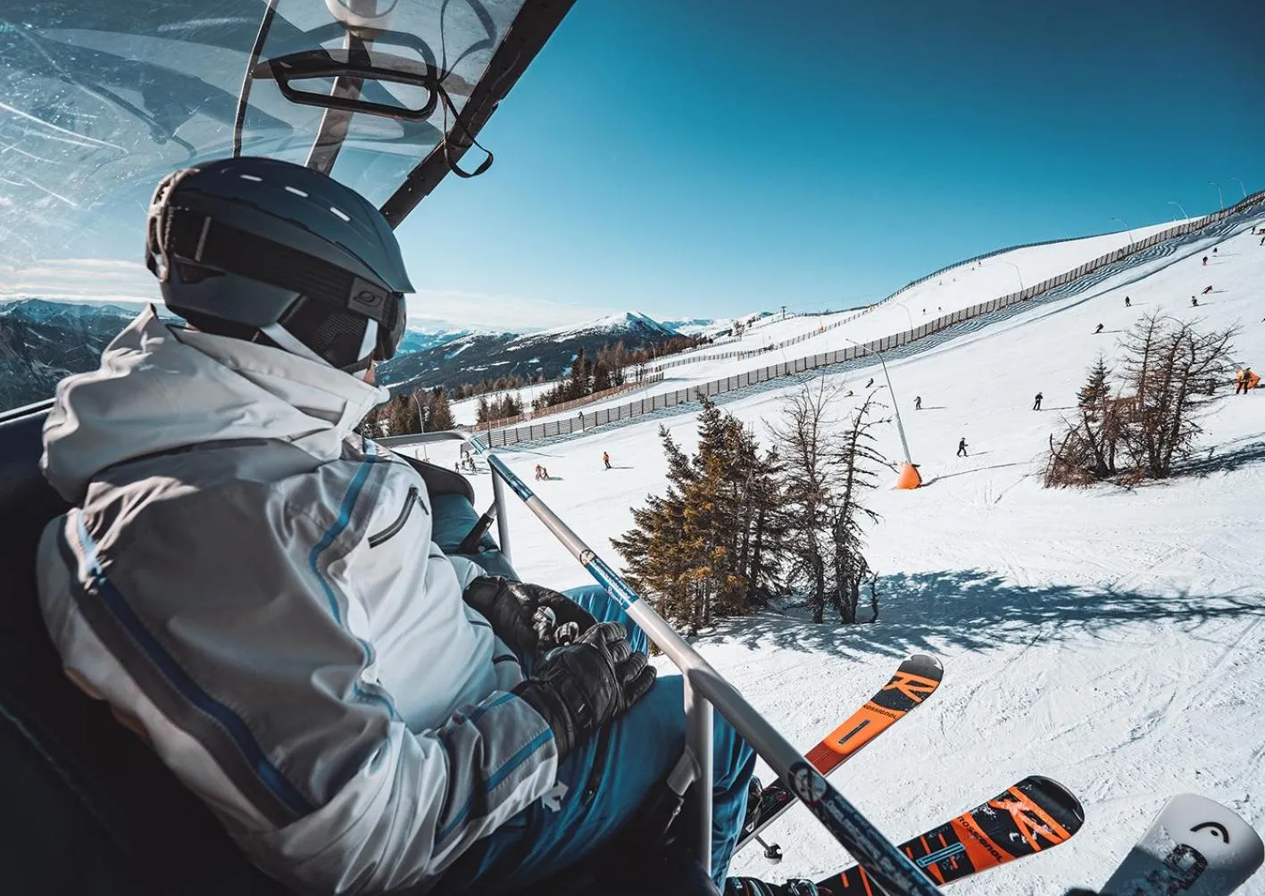 Skiing in Apartments by GMS