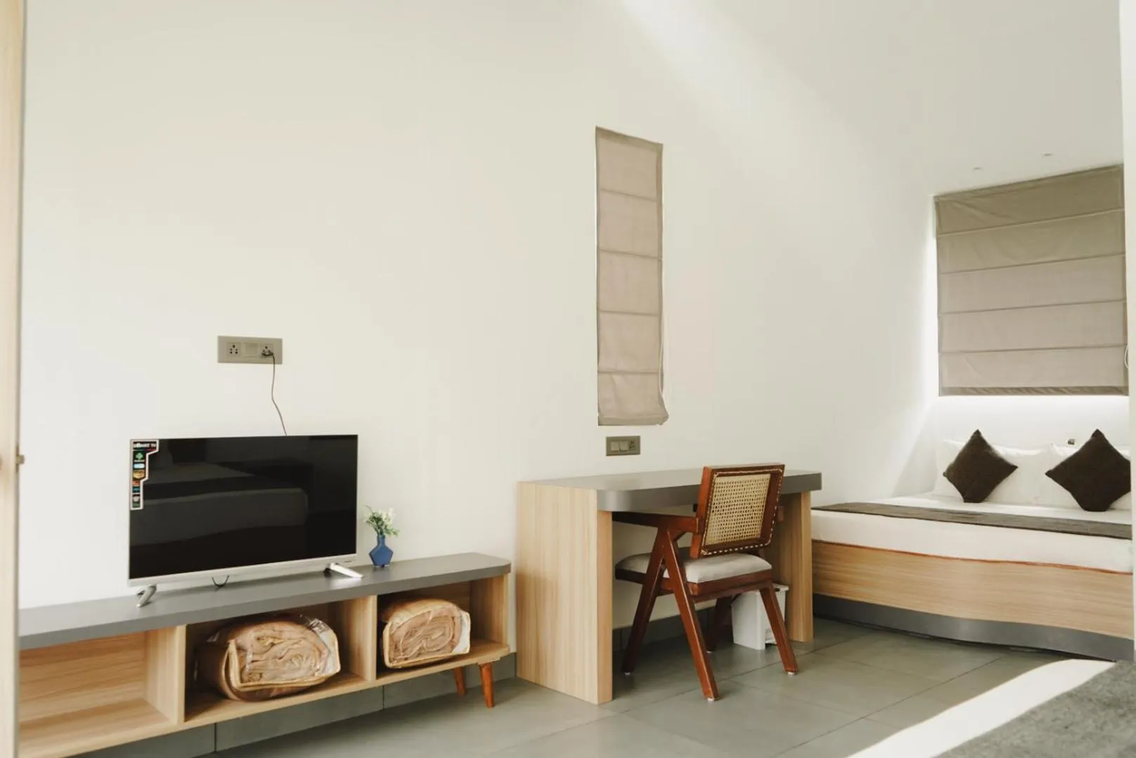 Bedroom, Bed in Bir Valley Retreat