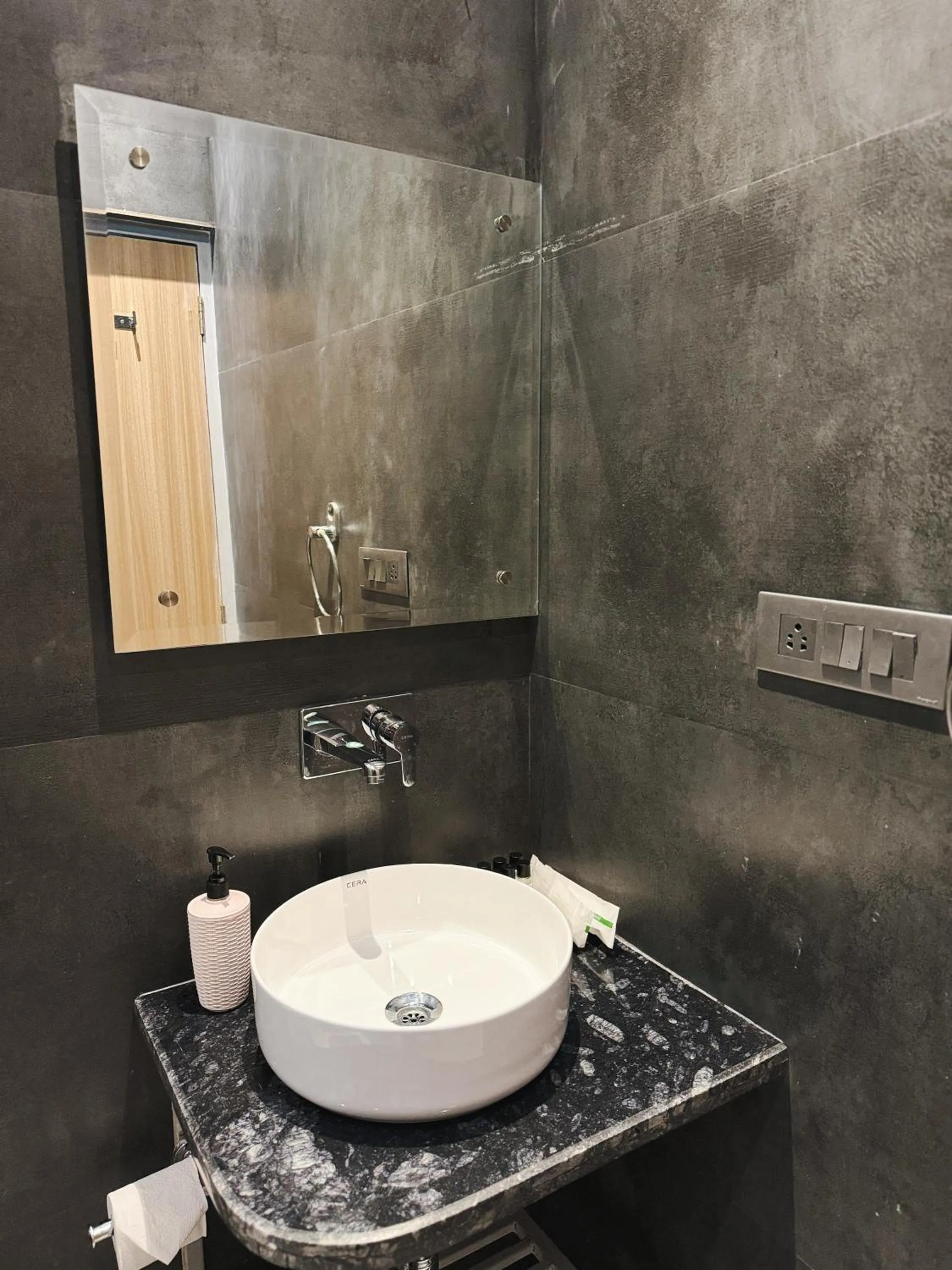 Bathroom in Bir Valley Retreat