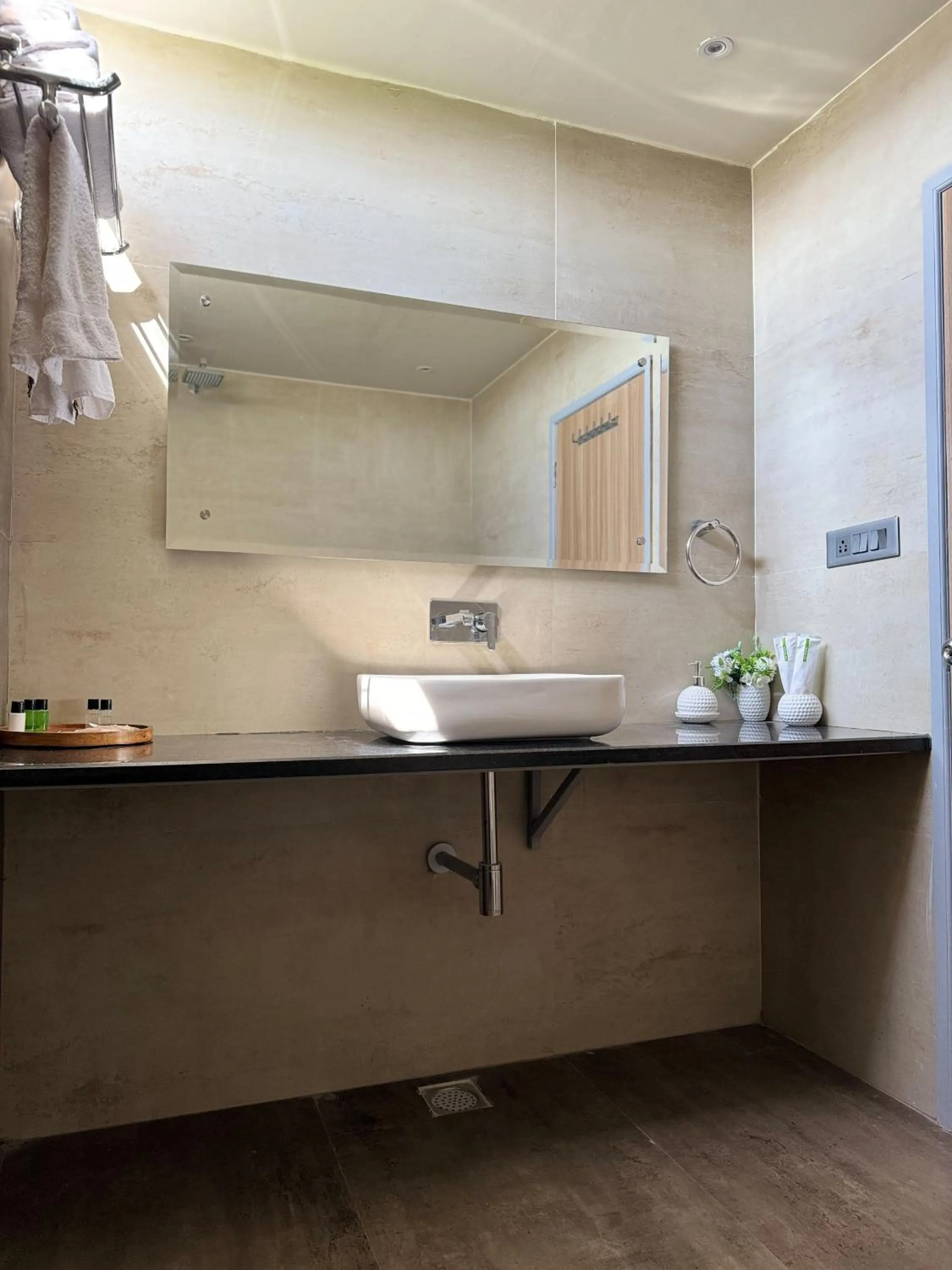 Bathroom in Bir Valley Retreat