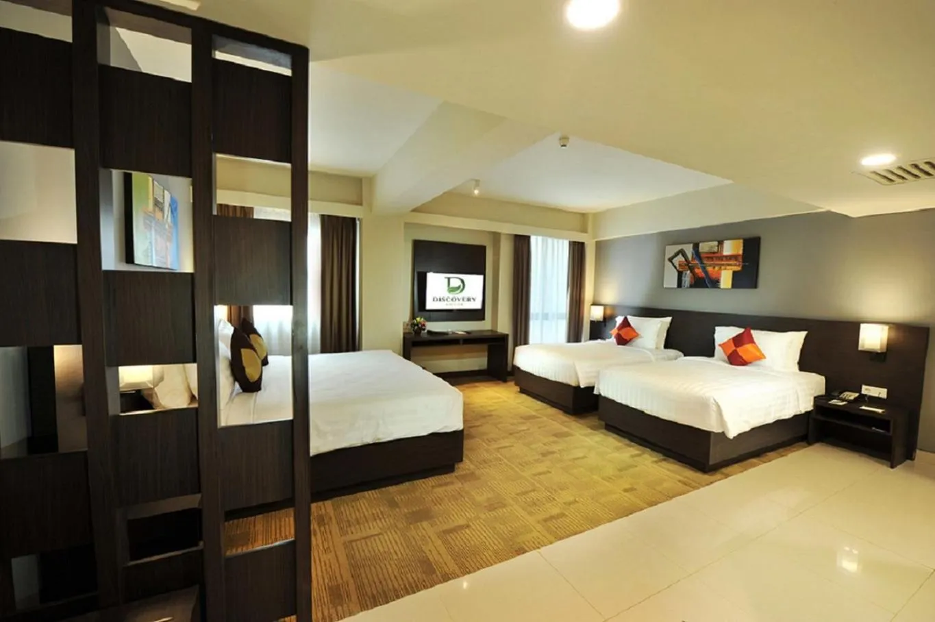 Family, Bed in Discovery Ancol