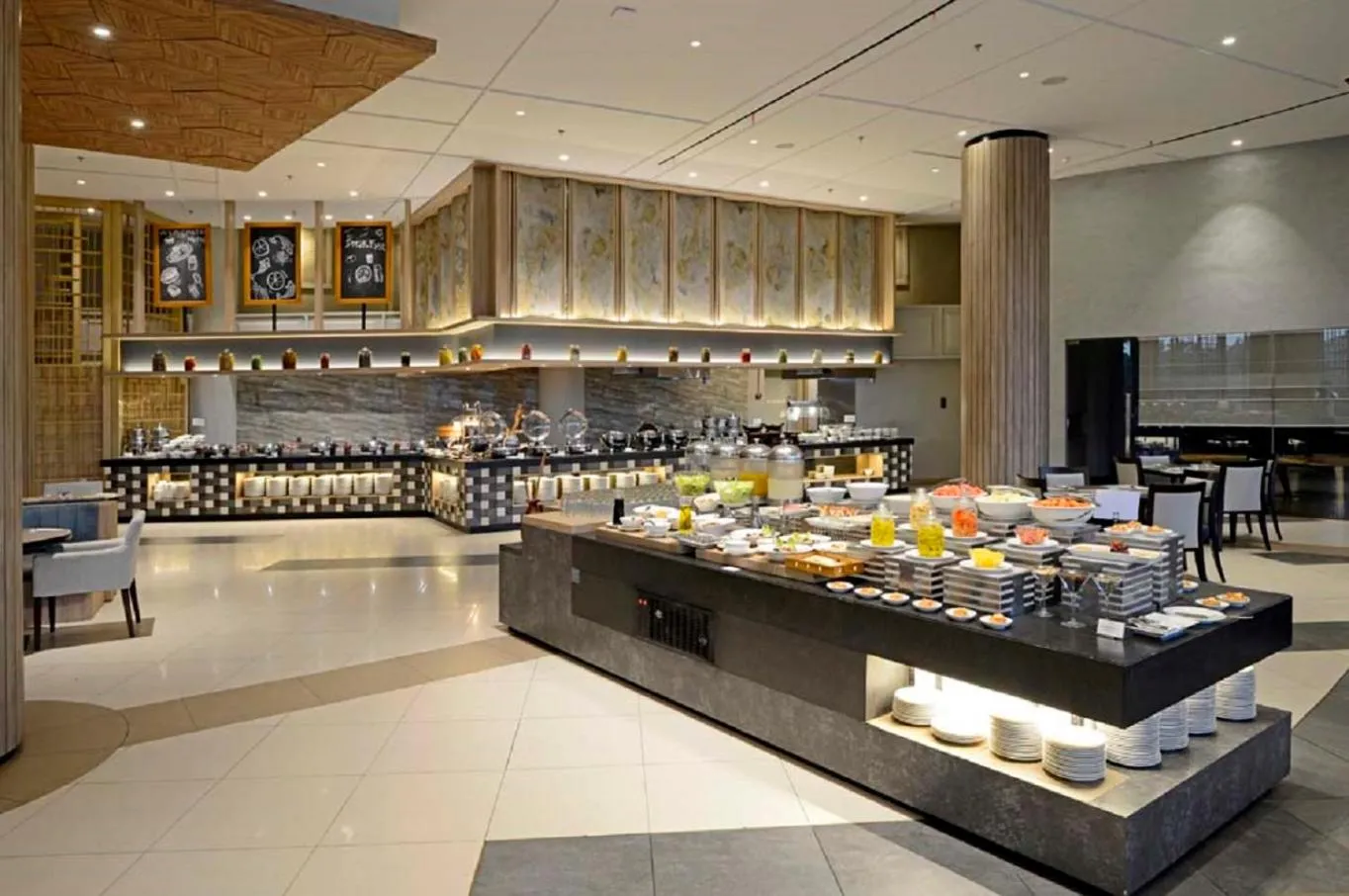 Restaurant/places to eat in Discovery Ancol