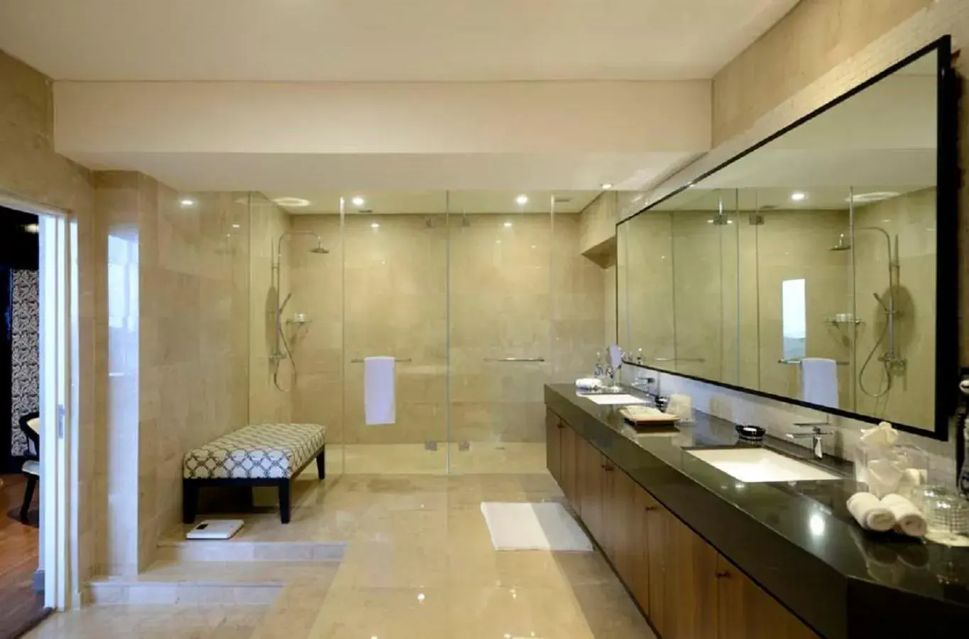 Bathroom in Discovery Ancol