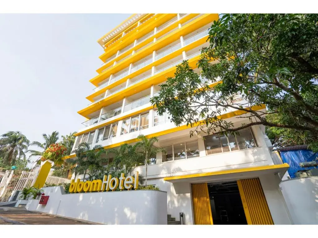 Property building in Bloom Hotel - Dona Paula Property building in Bloom Hotel - Dona Paula