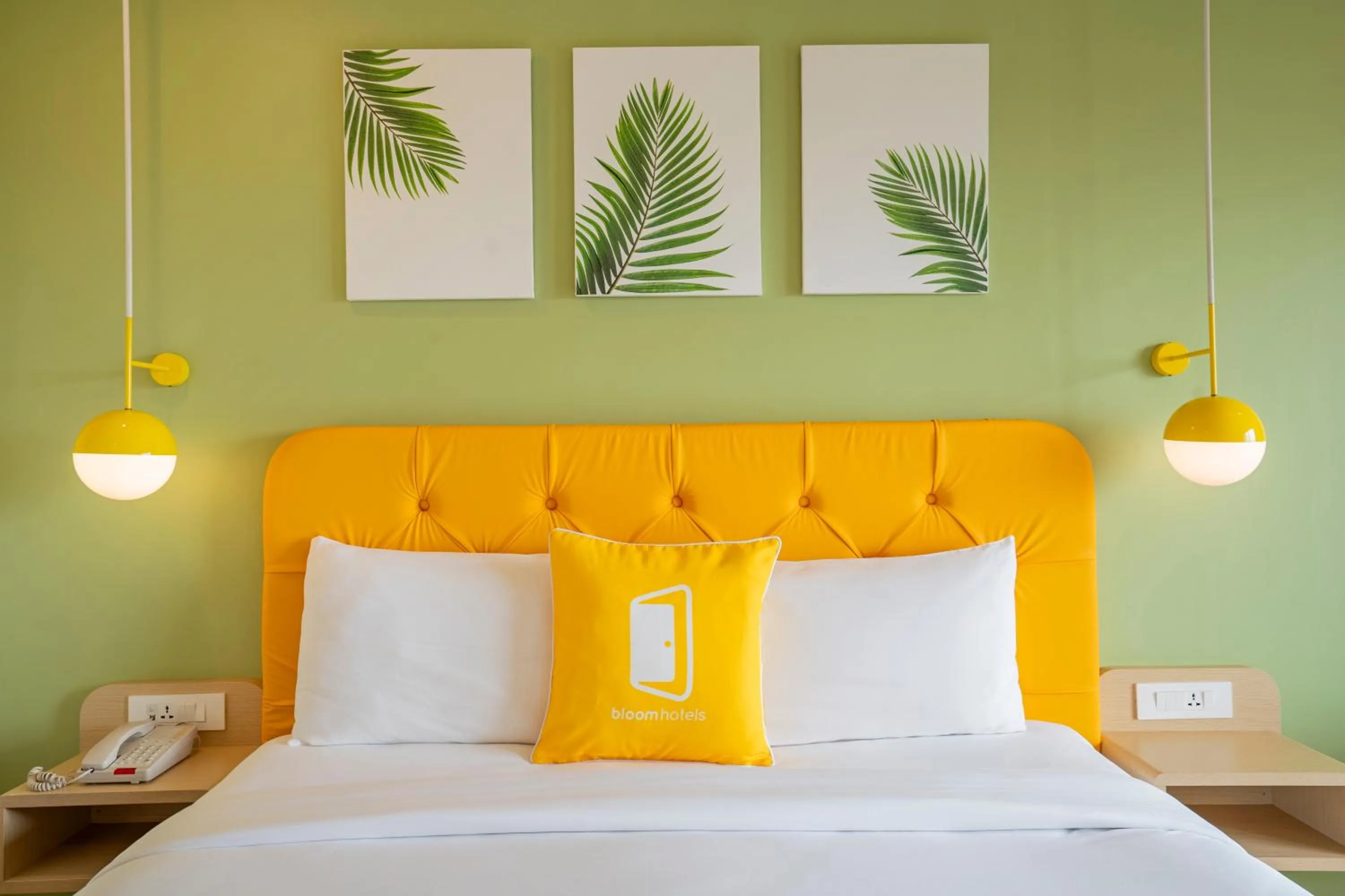 Bedroom, Bed in Bloom Hotel - Dona Paula