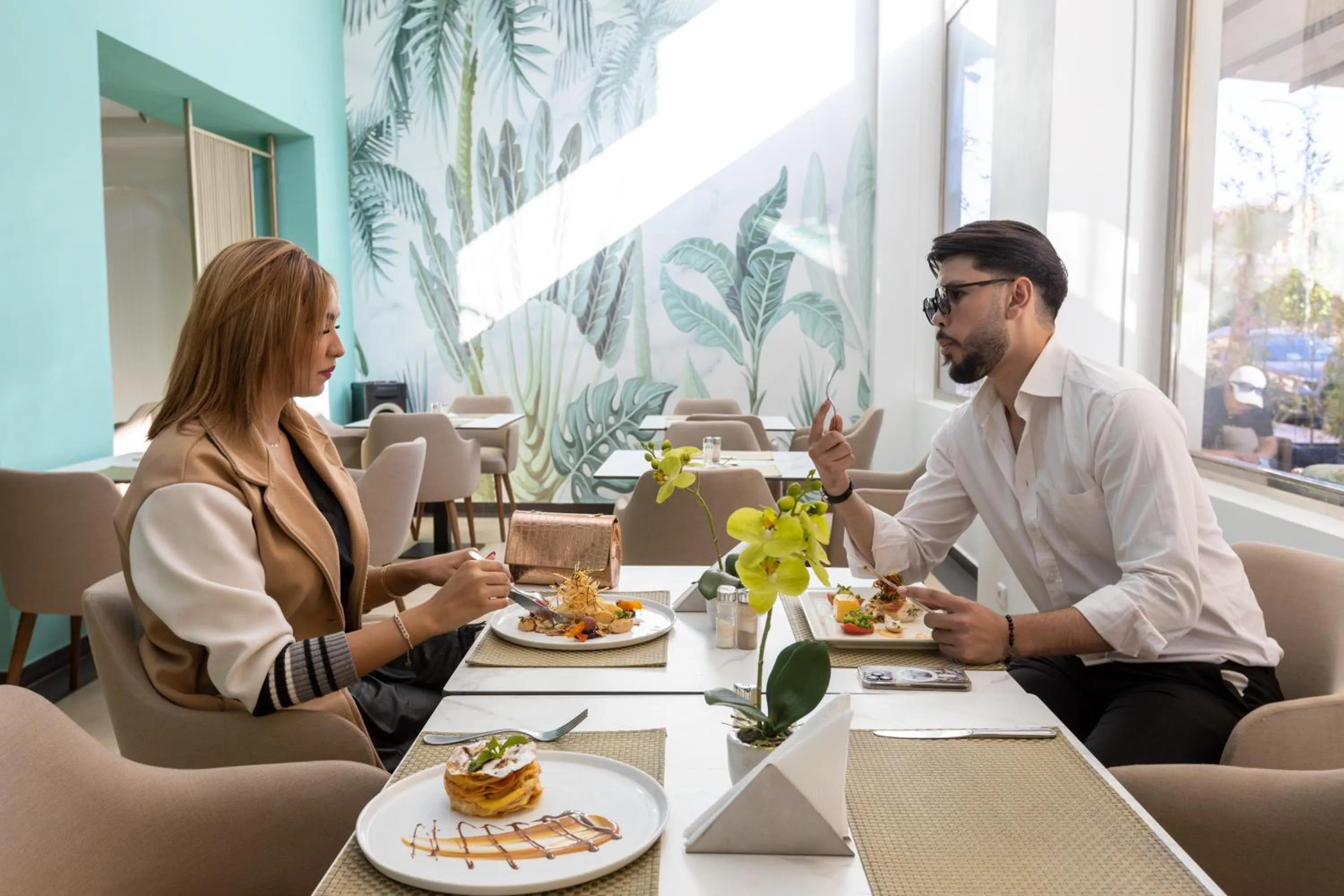 People in Tempoo Hotel Marrakech City Centre Adults Only