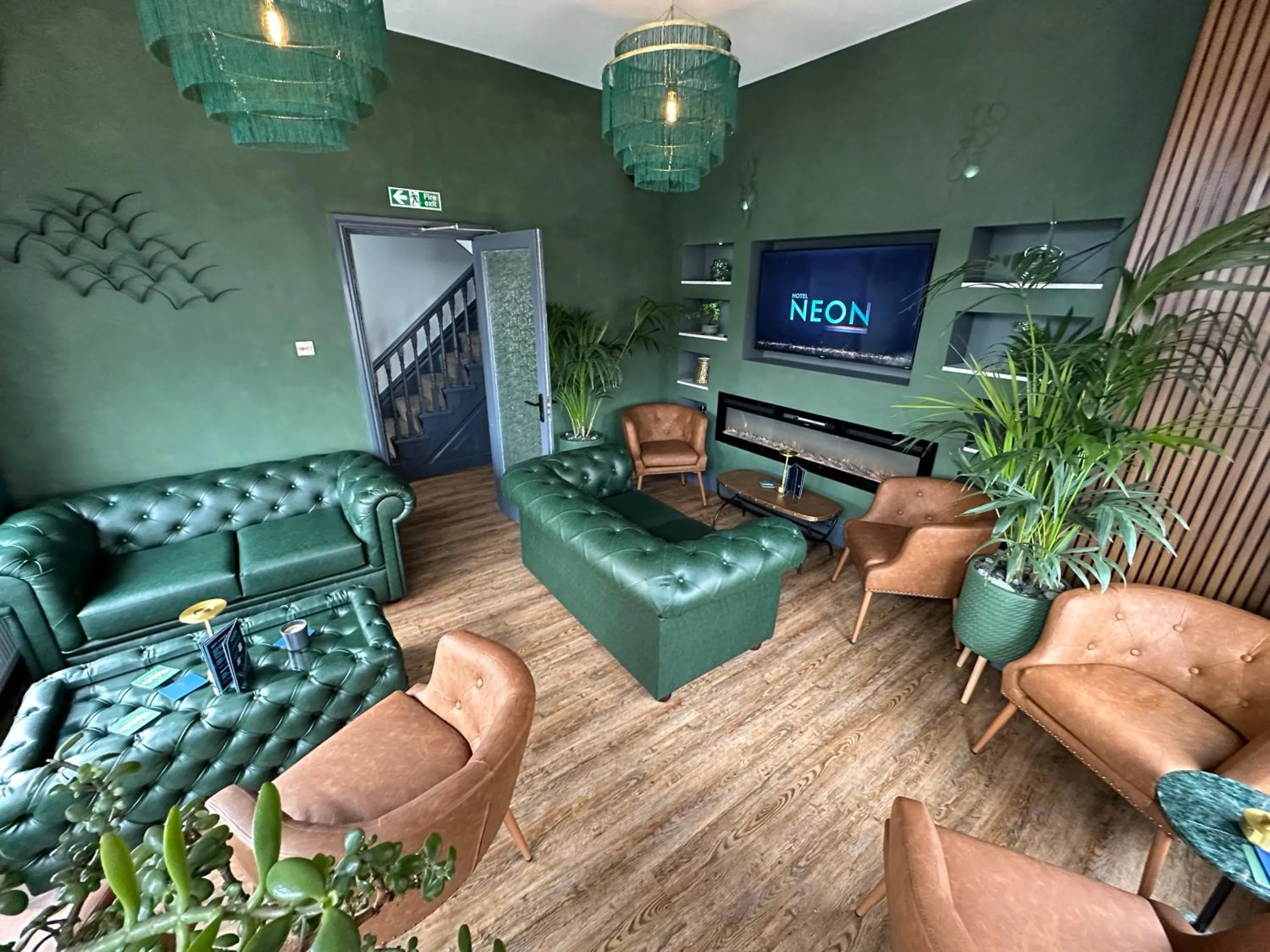 Hotel Neon