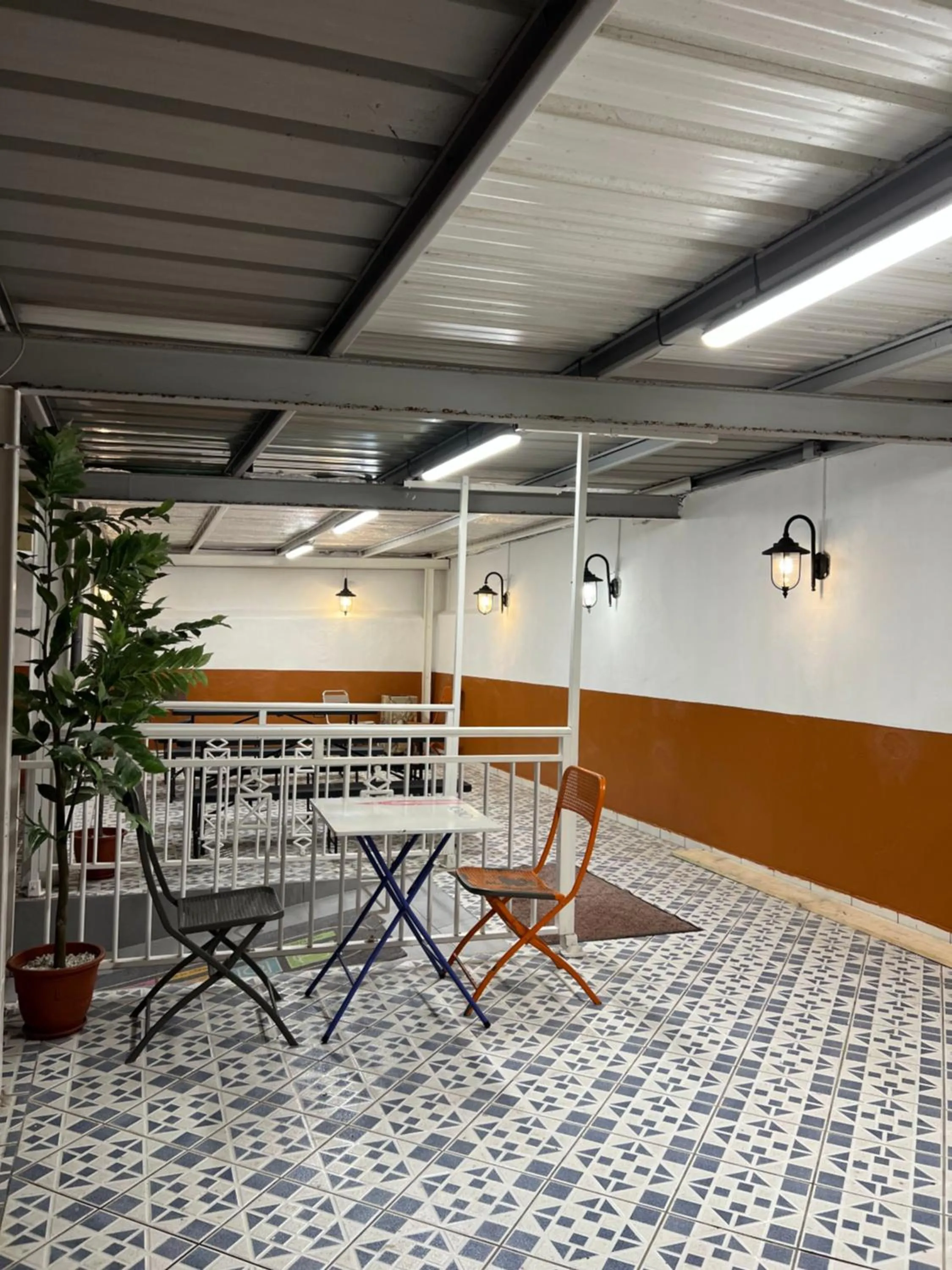 Patio in Hôtel Du Centre