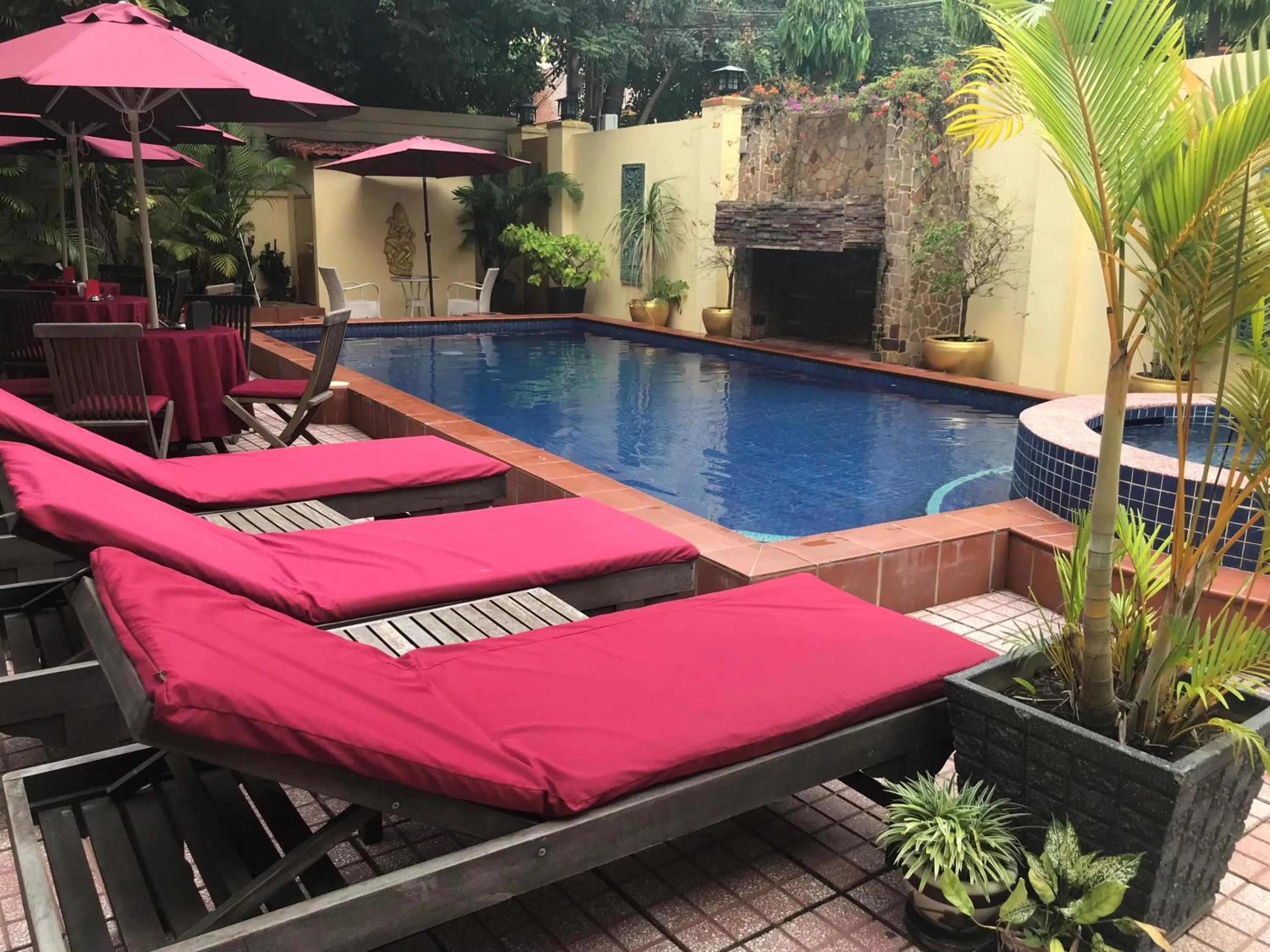 Swimming pool in Villa Grange