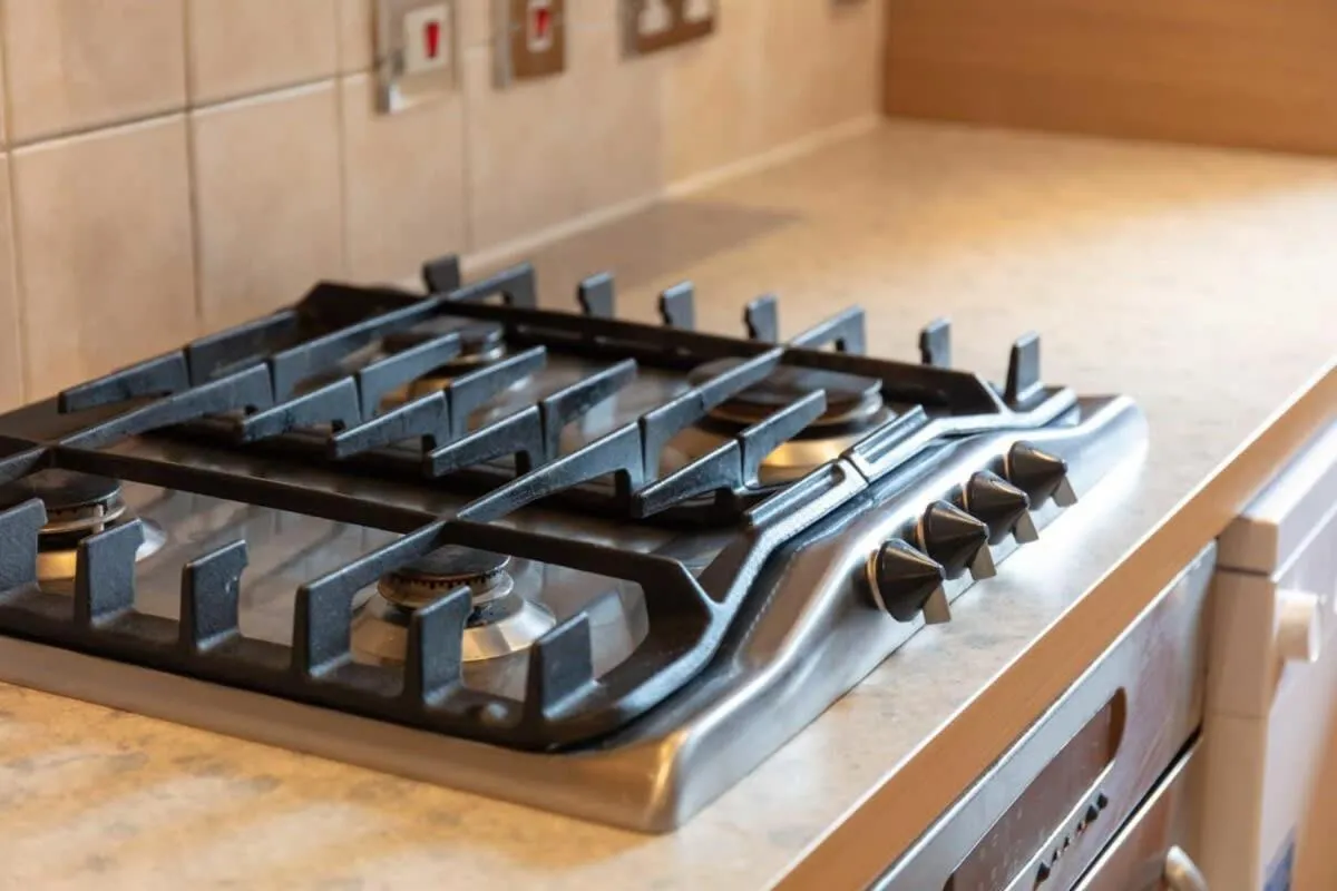 Kitchen or kitchenette in Cromwell Corner - Donnini Apartments