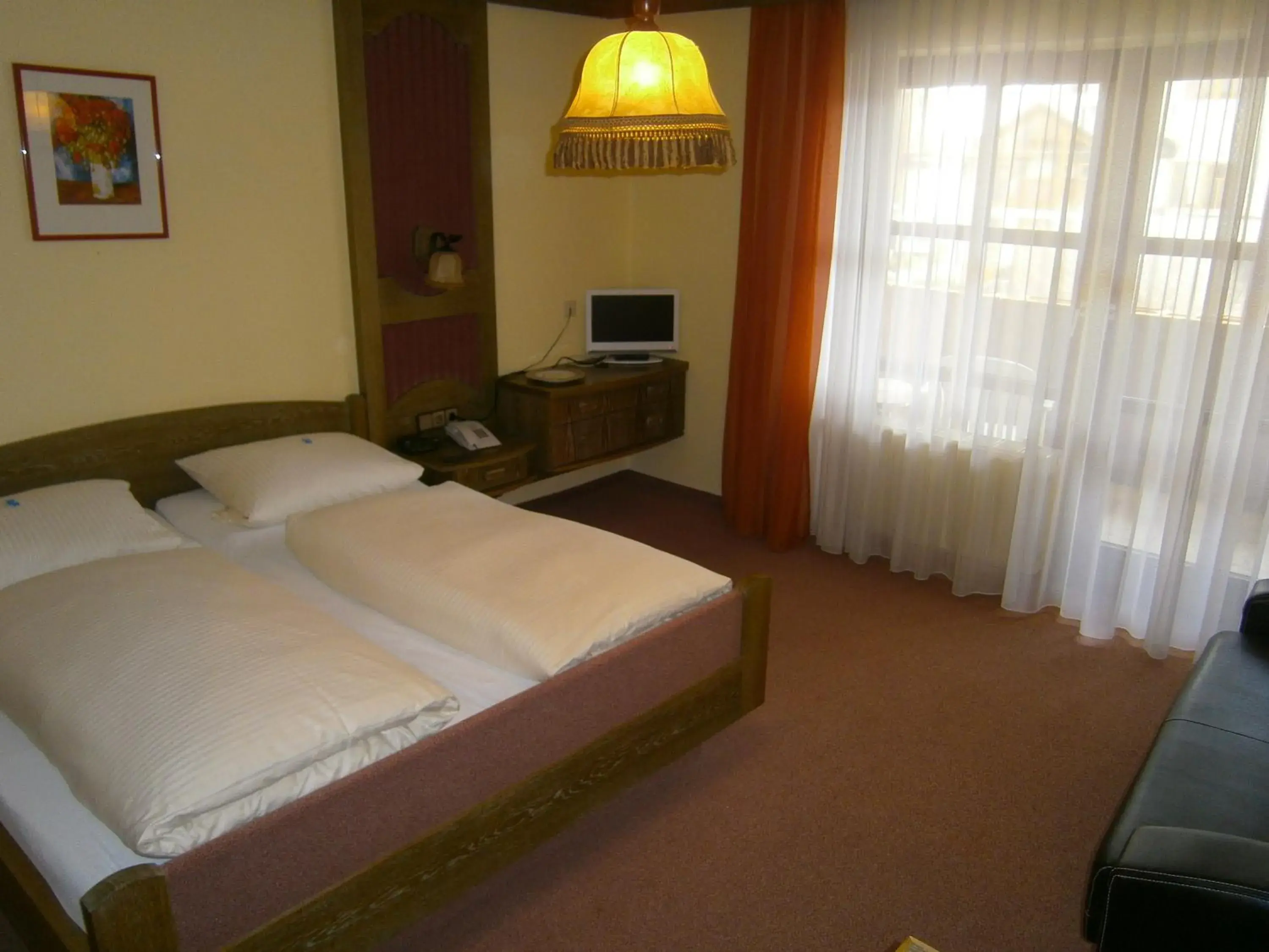 Double or Twin Room - single occupancy in Pension Drei Linden Double or Twin Room - single occupancy in Pension Drei Linden