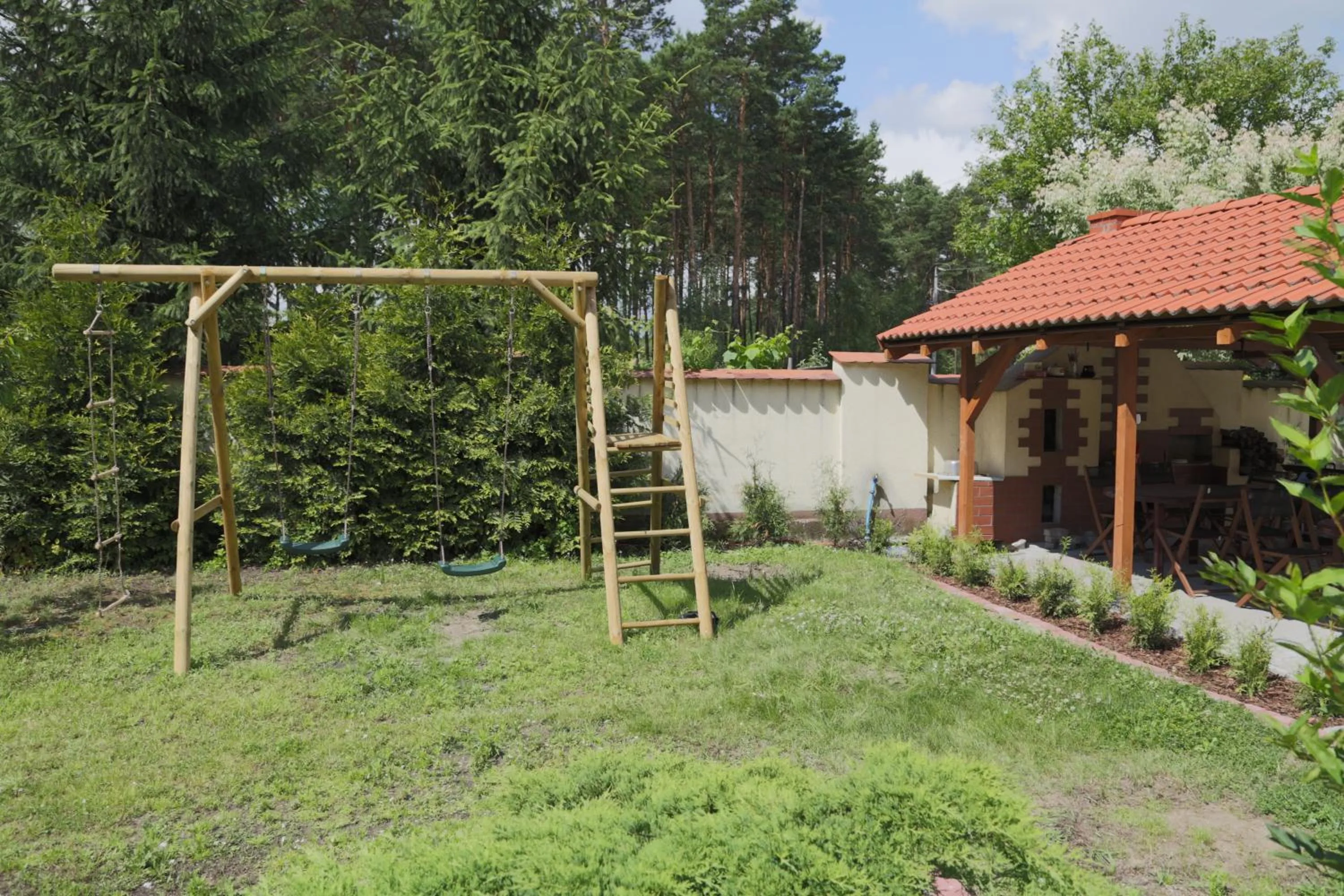 Garden in WIlla Maksymilian Bed and Breakfast