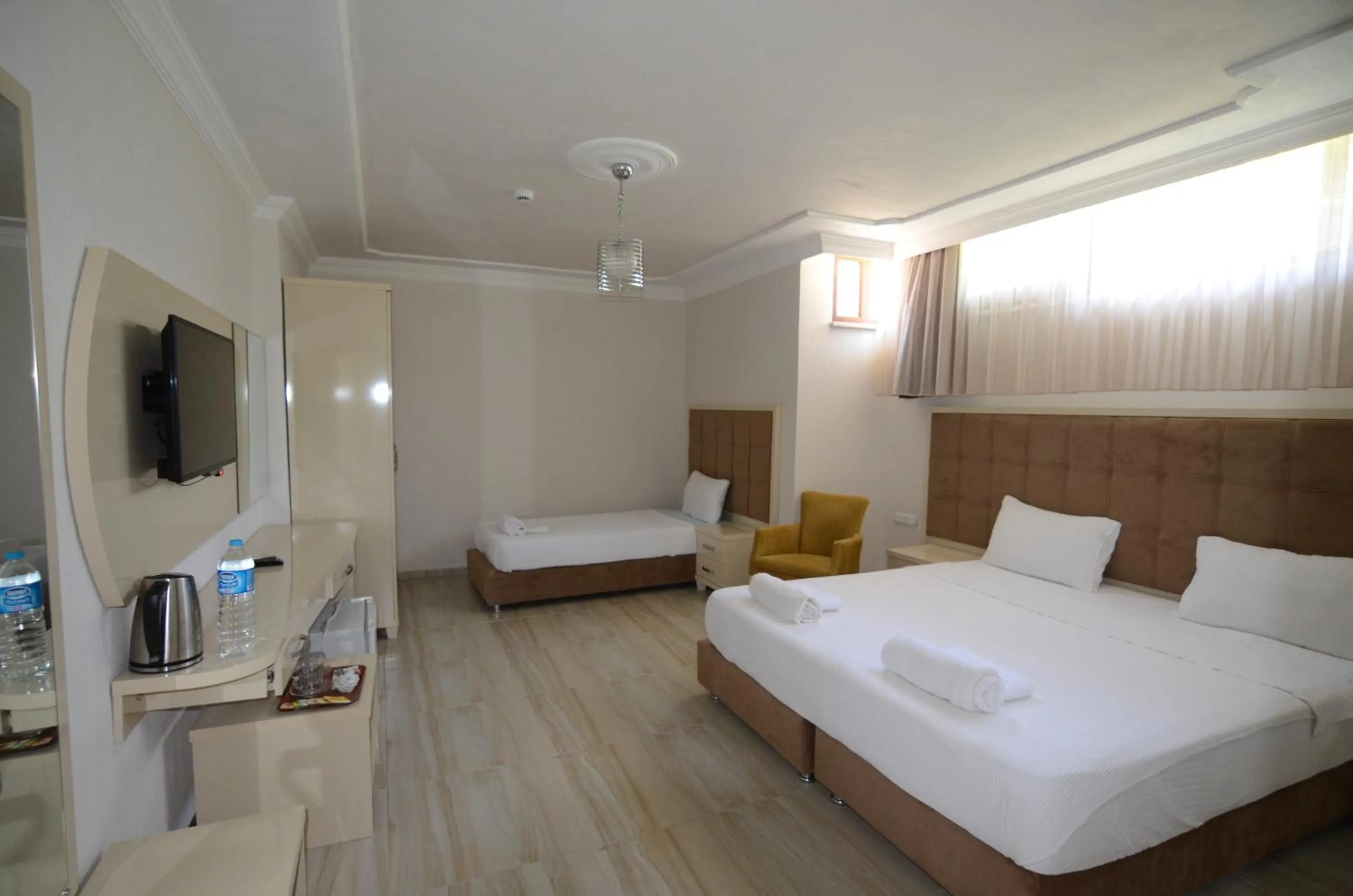 Bedroom in Funda Hotel