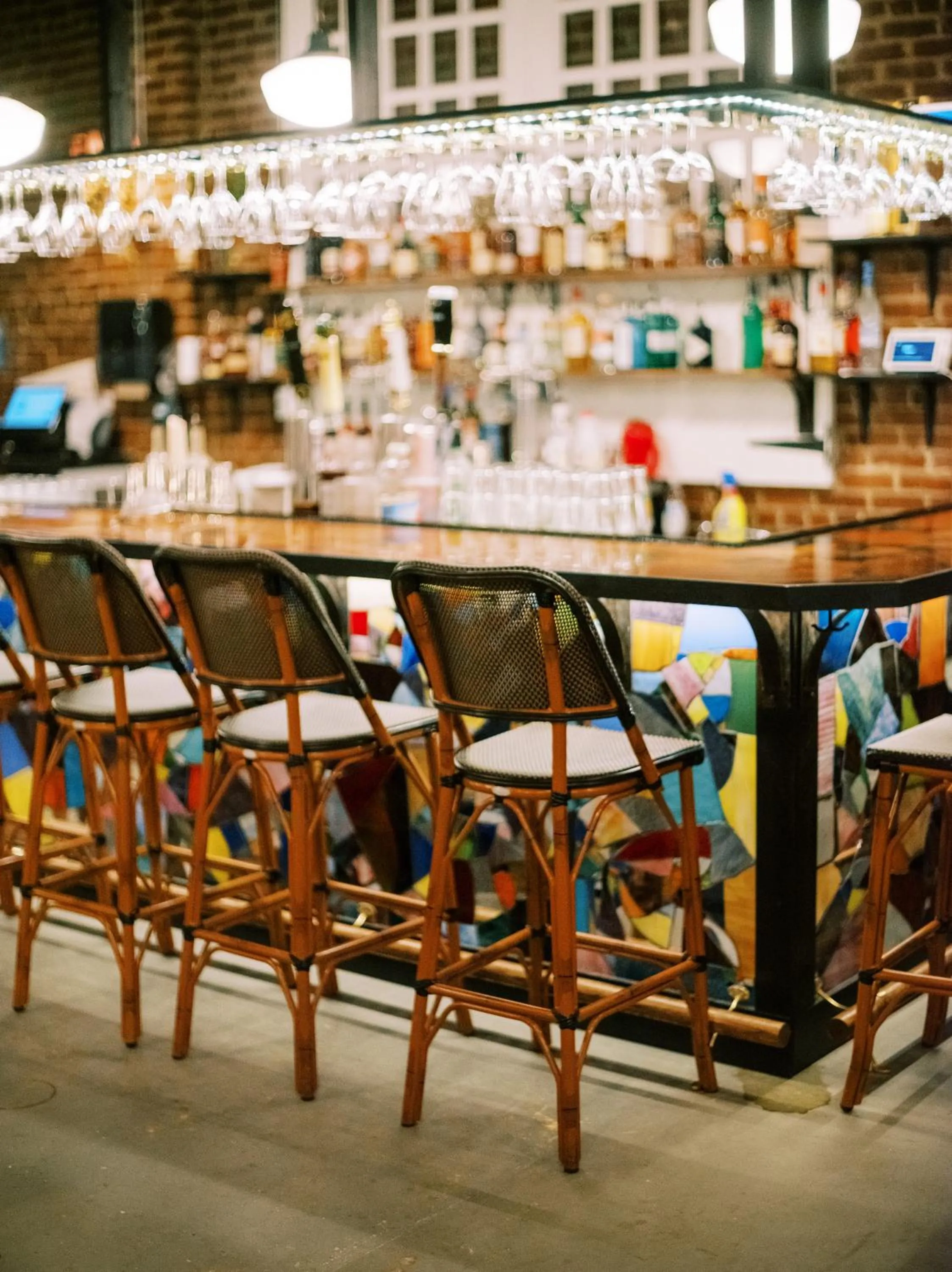 Restaurant/places to eat in The NuWray Hotel & Carriage House