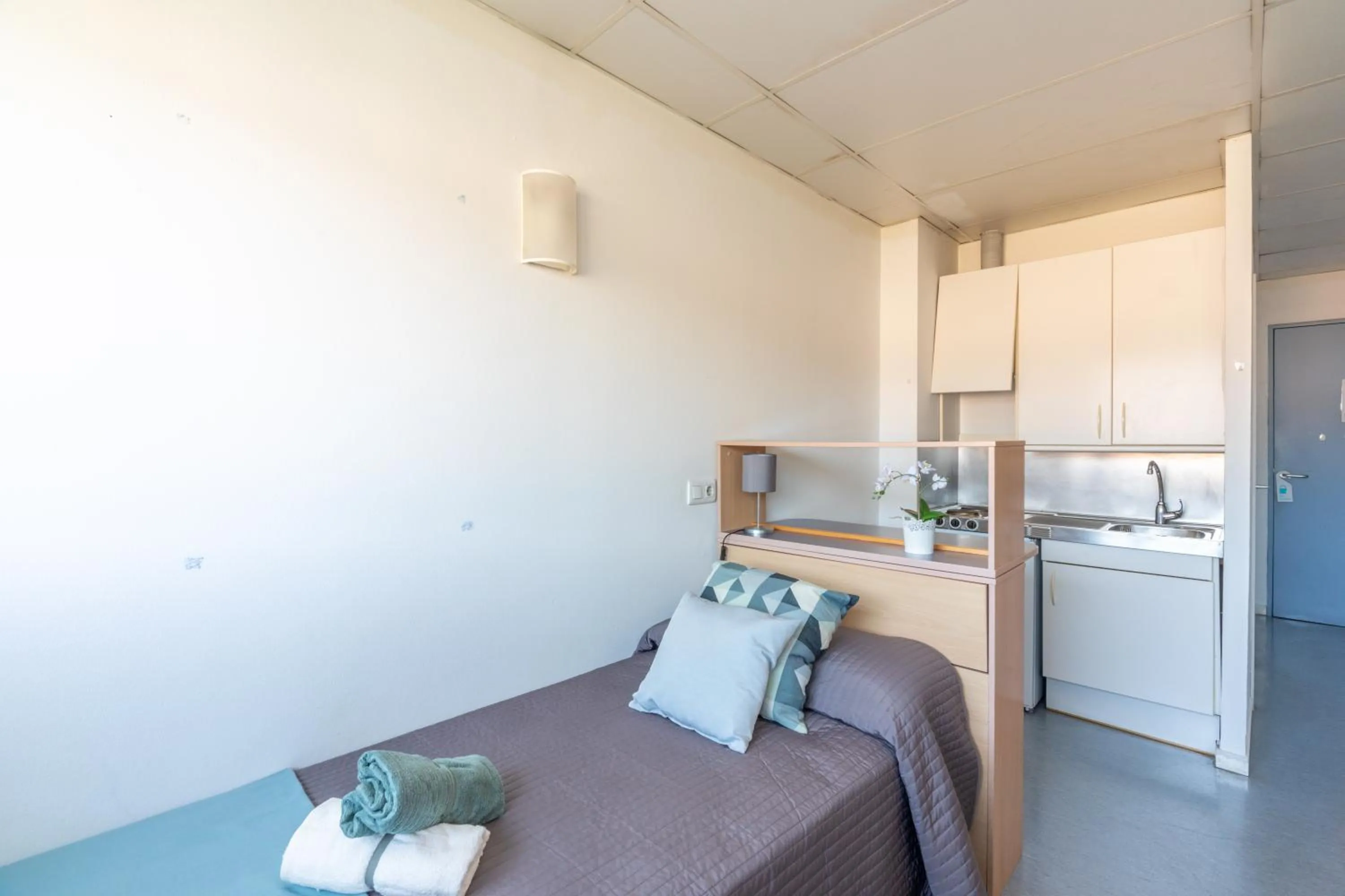 Photo of the whole room, Bed in Residencia Universitaria Resa Lesseps