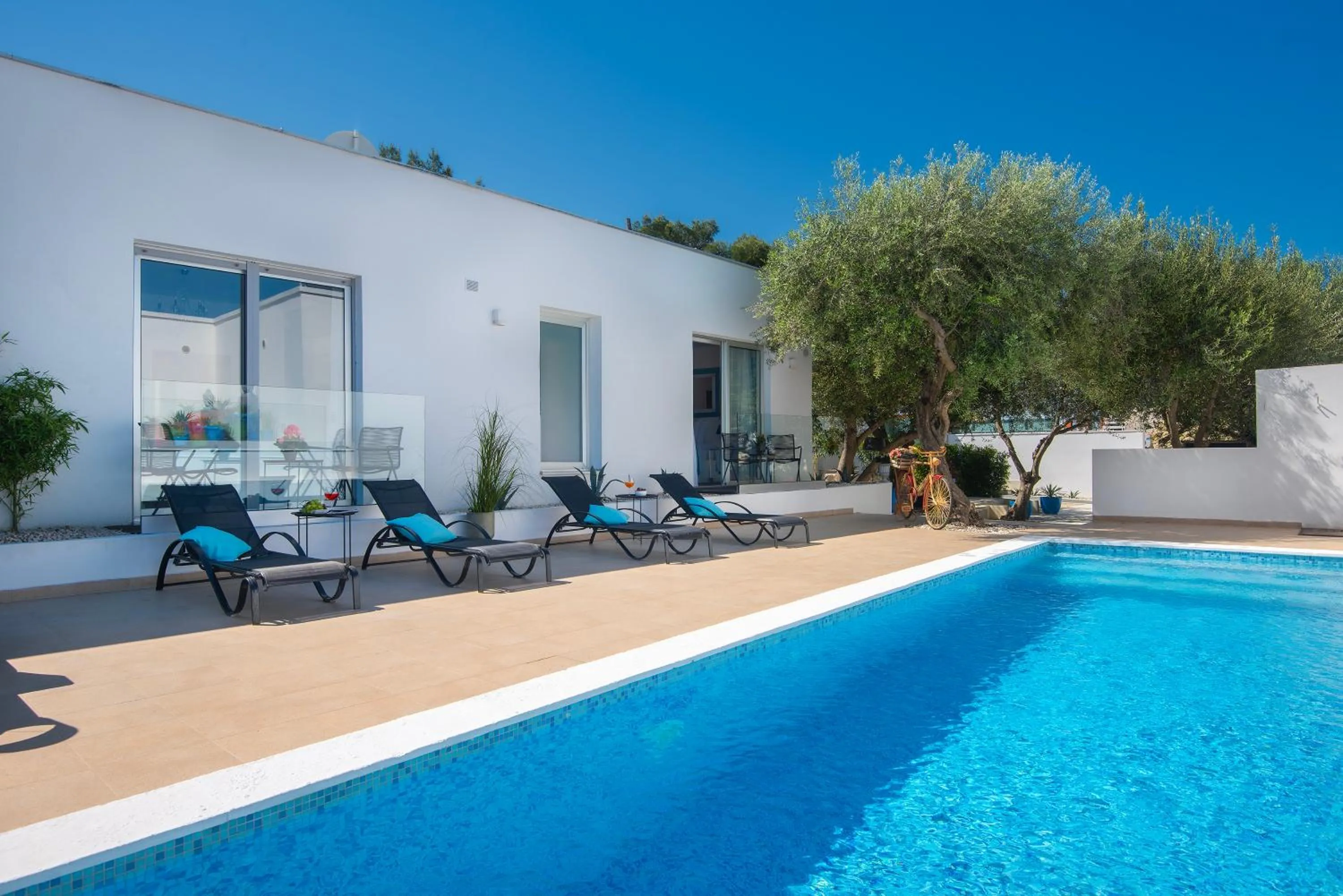 Swimming pool in Monvidal by Bura Hotels - Adults Only